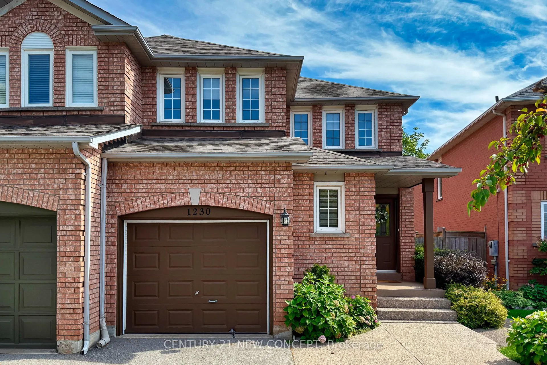 1230 Old Oak Drive