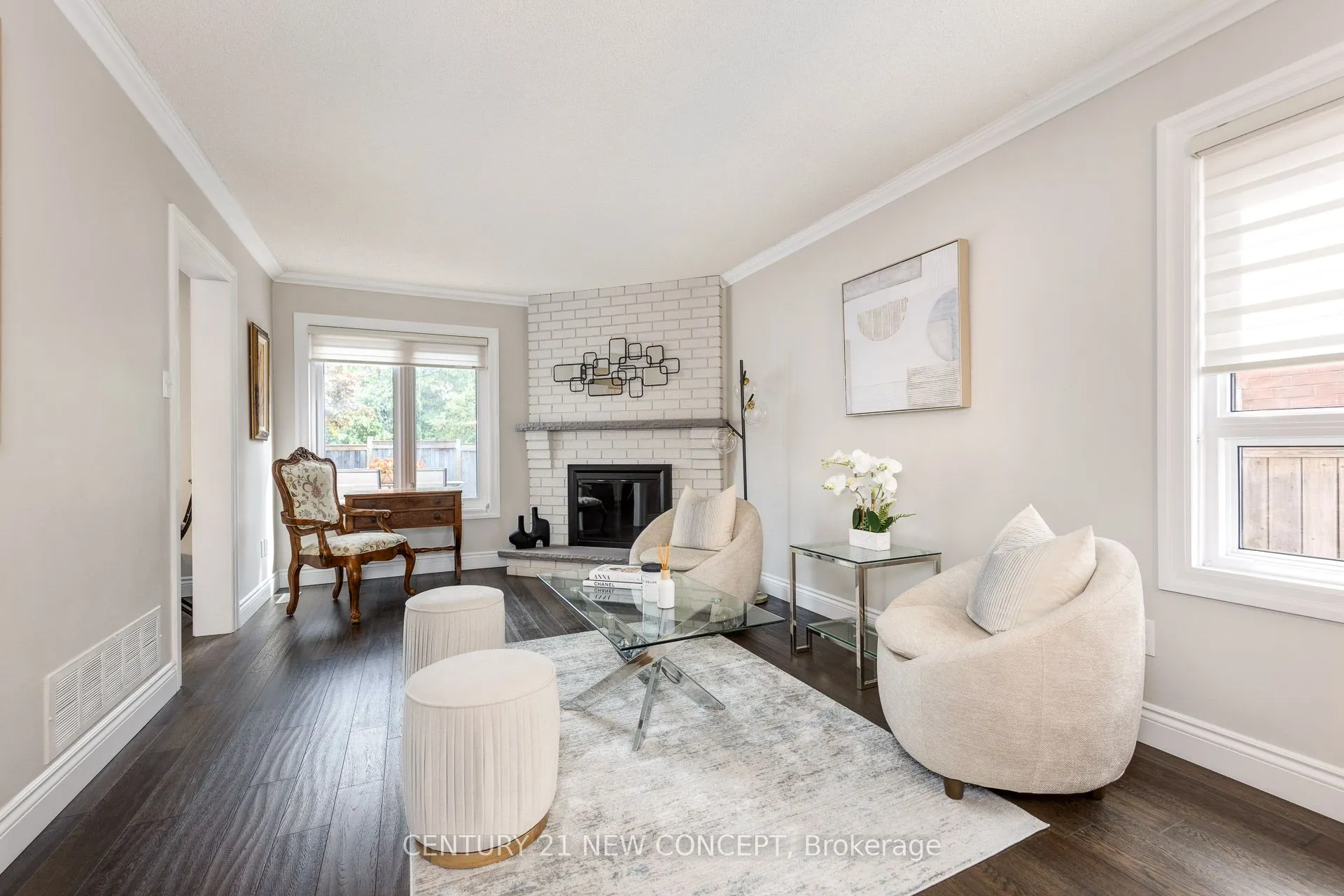 1230 Old Oak Drive