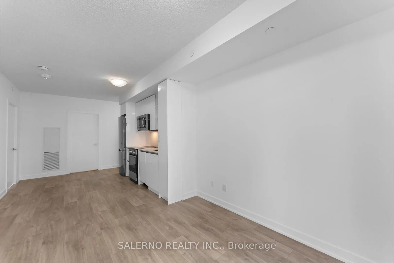 251 Manitoba Street, #610B