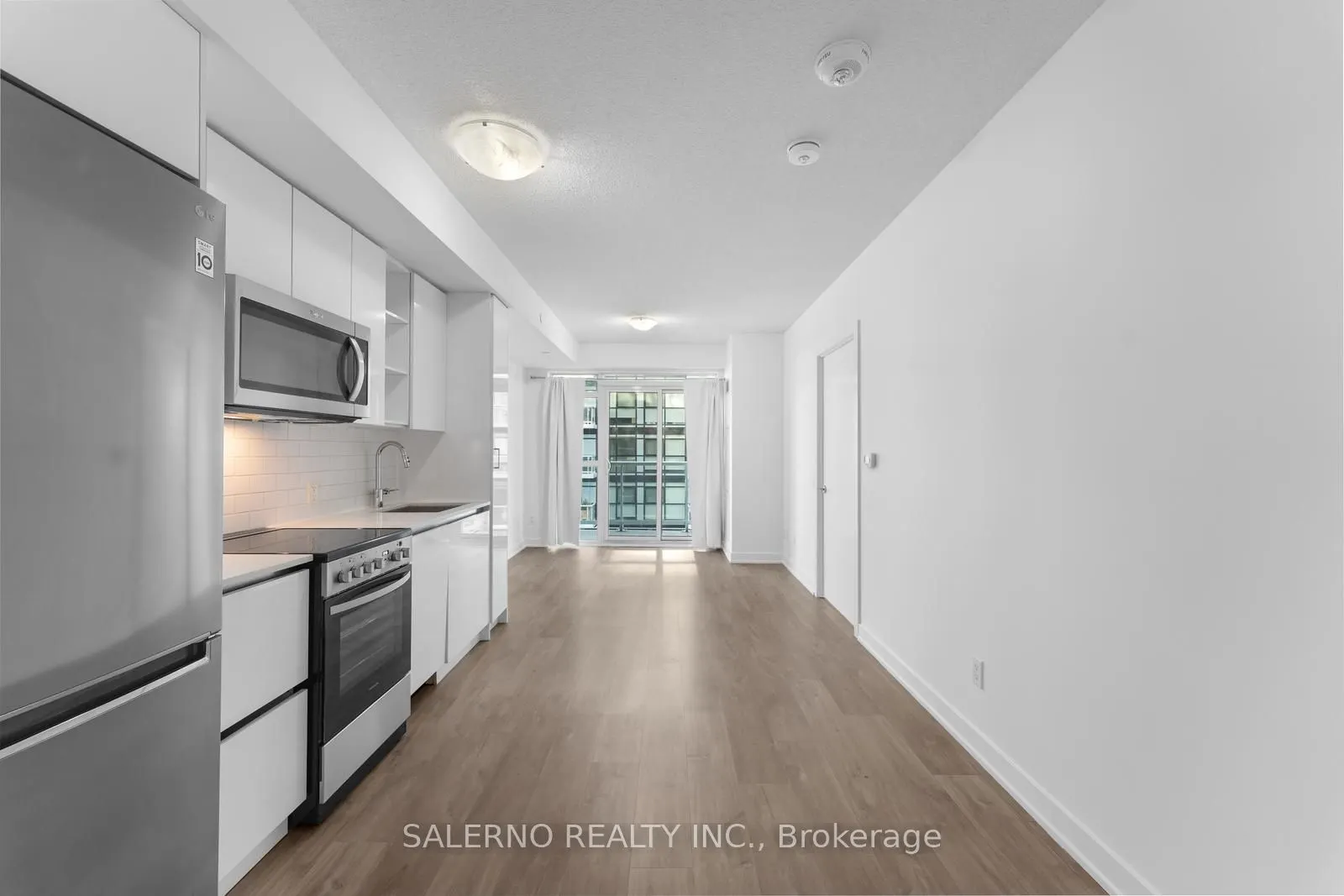 251 Manitoba Street, #610B