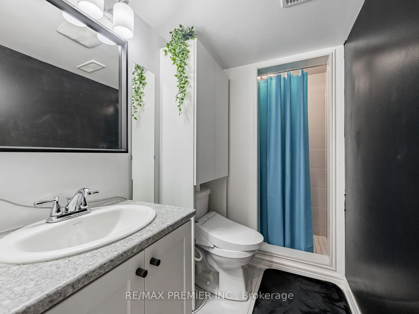 935 Transom Crescent