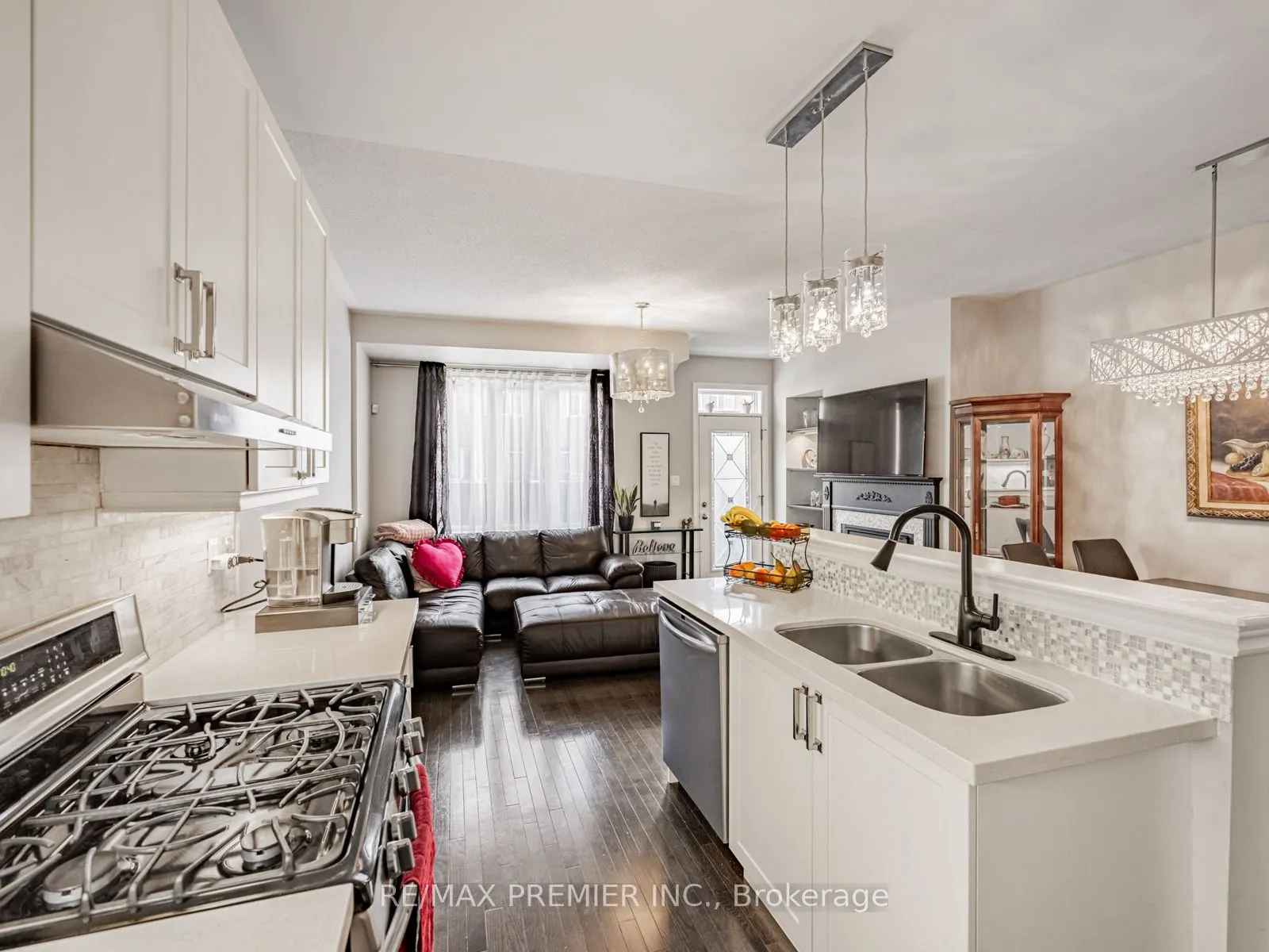 935 Transom Crescent