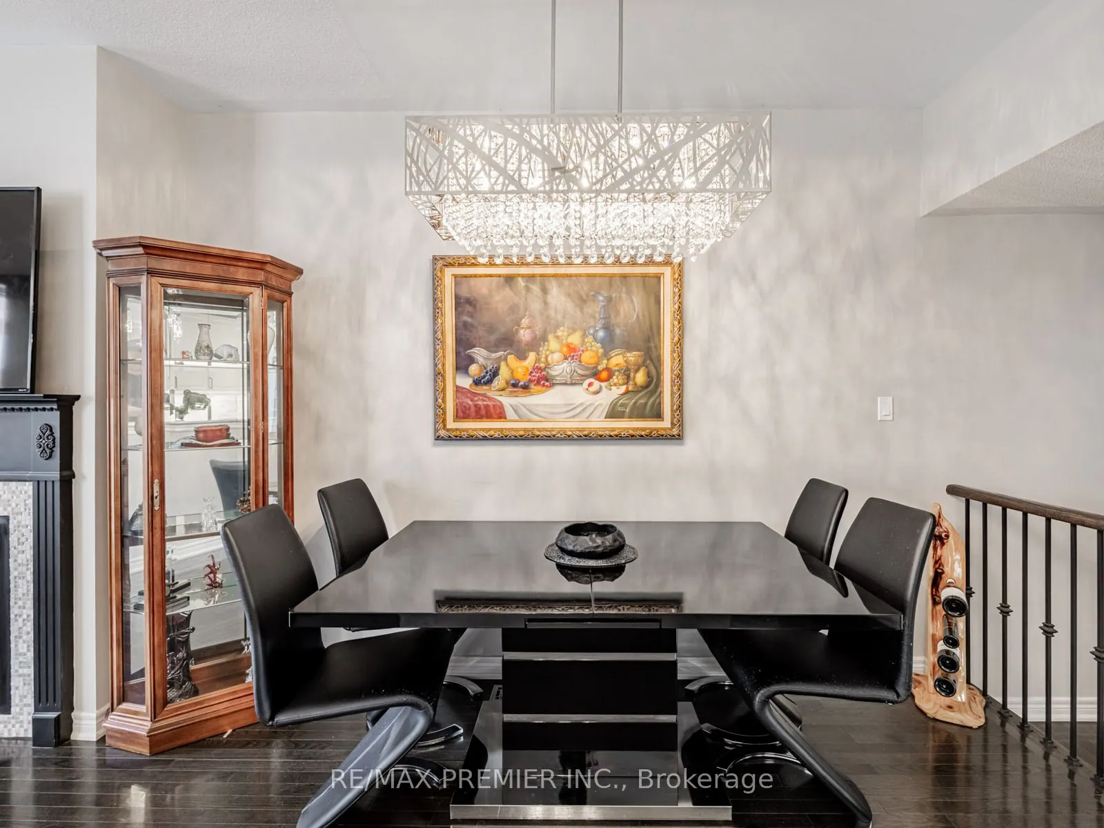 935 Transom Crescent