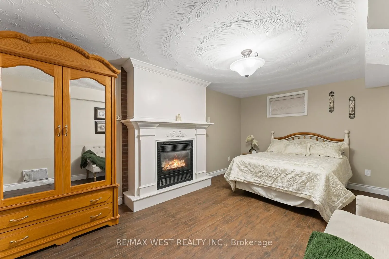 14 Mercury Road