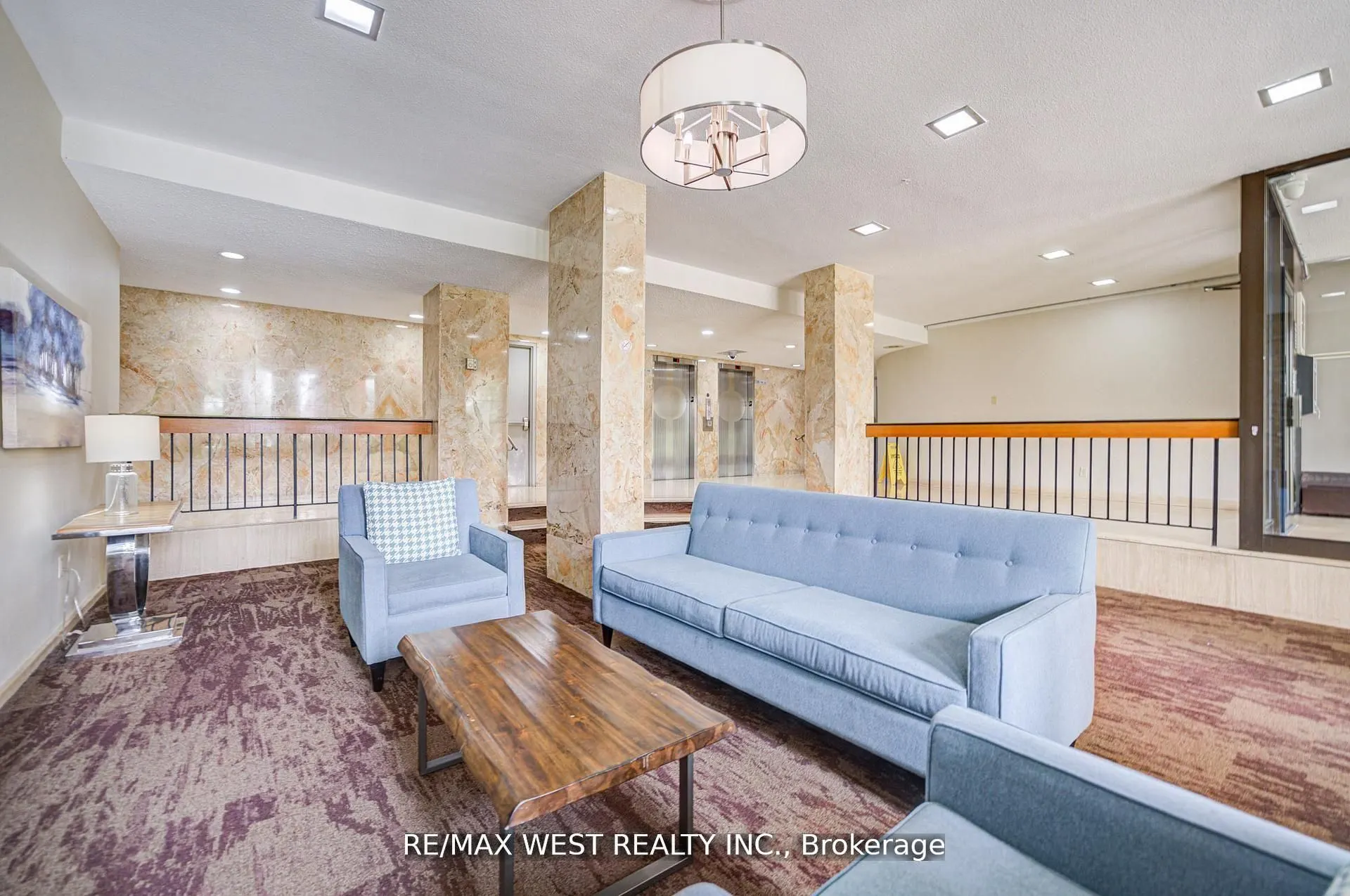 44 Longbourne Drive, #606