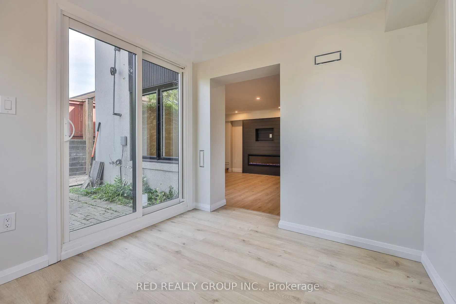 14 Calais Avenue, #Lower