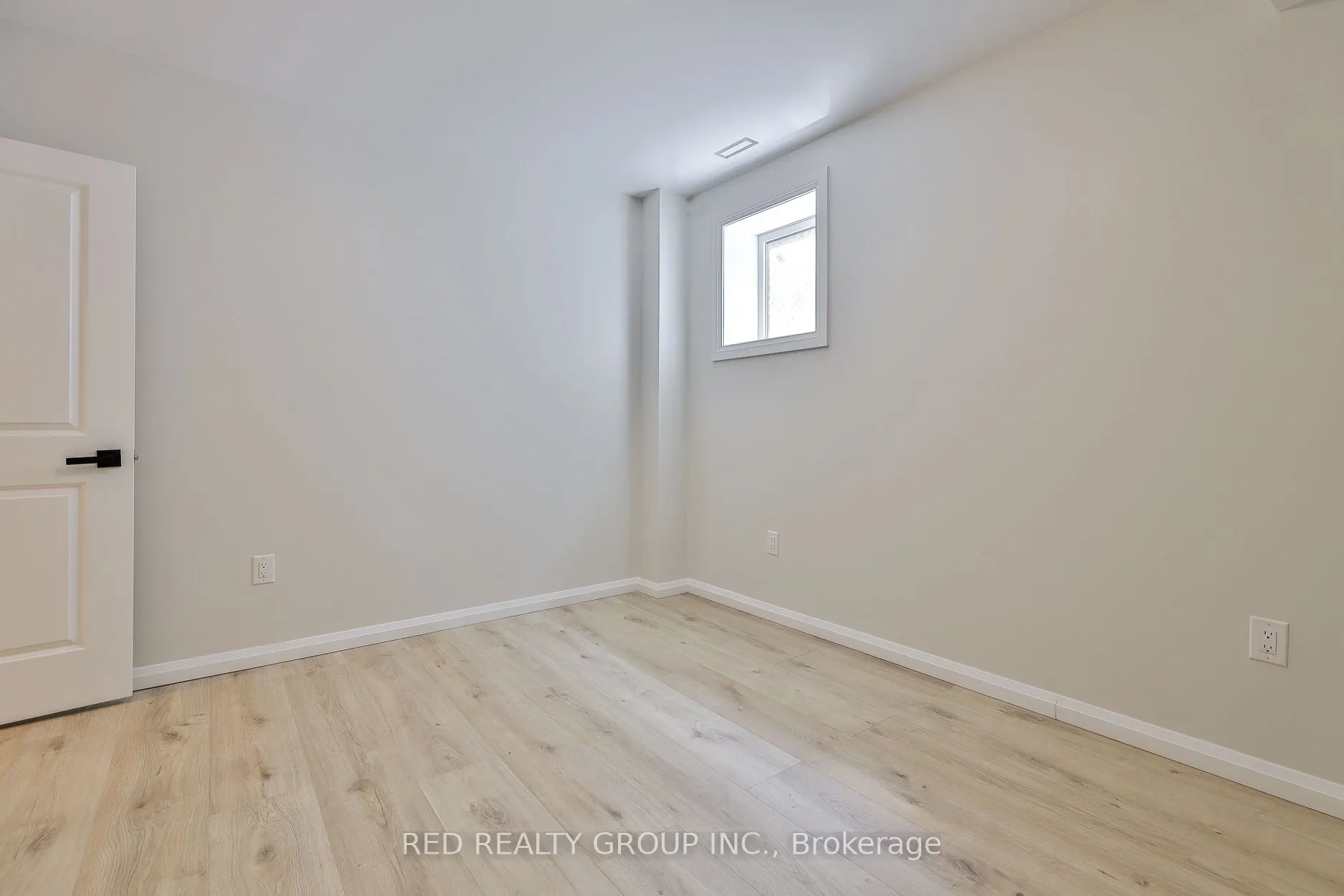 14 Calais Avenue, #Lower