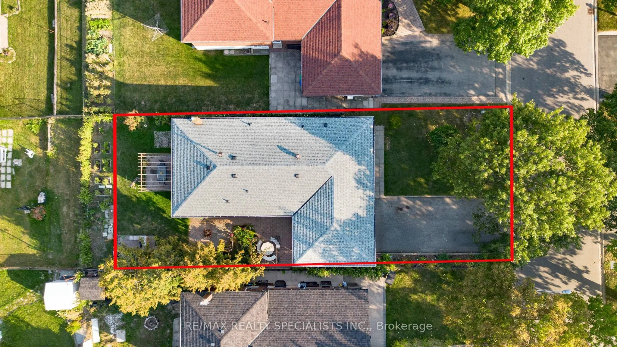 8 Malcolm Crescent