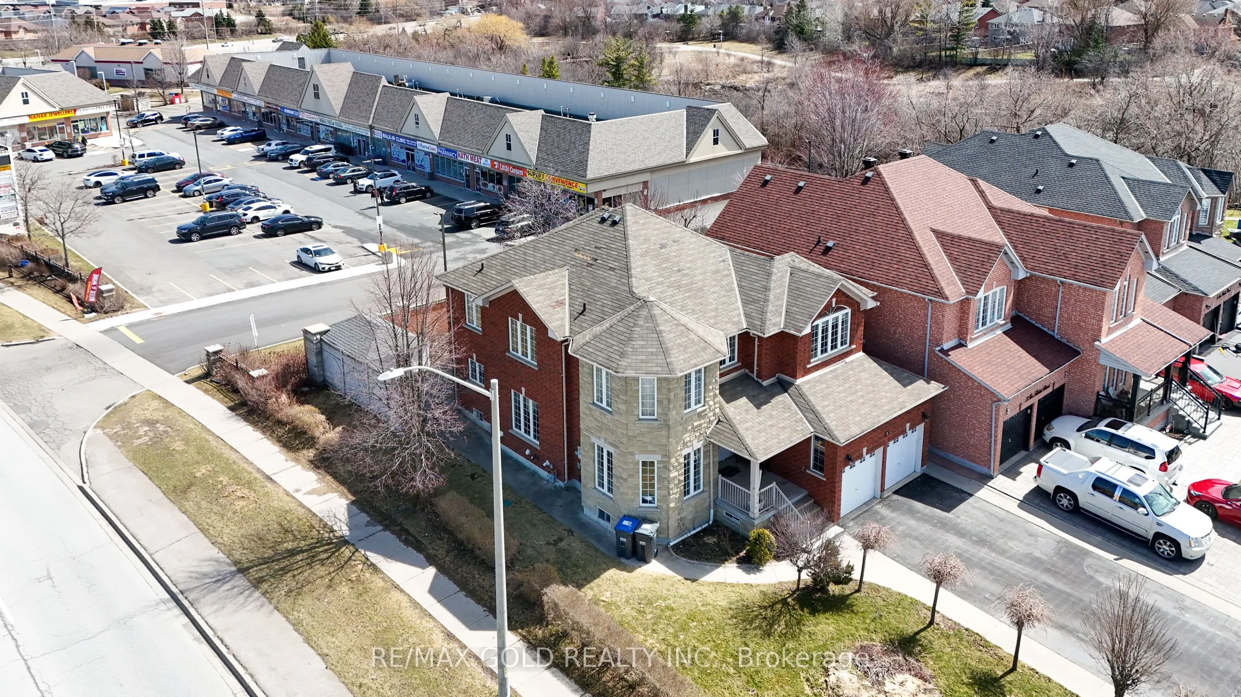 1 Ice Fields Road