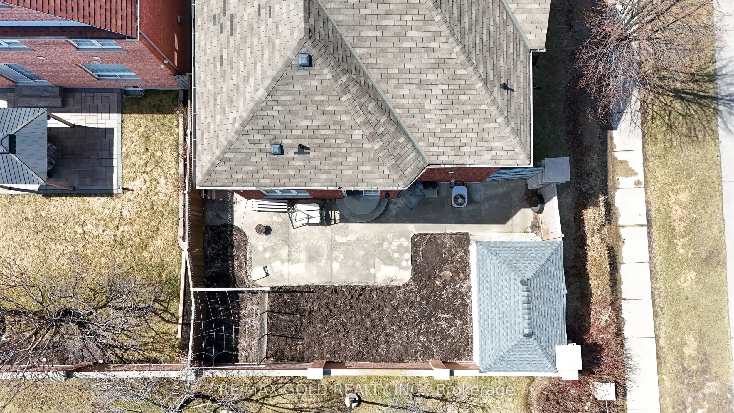 1 Ice Fields Road