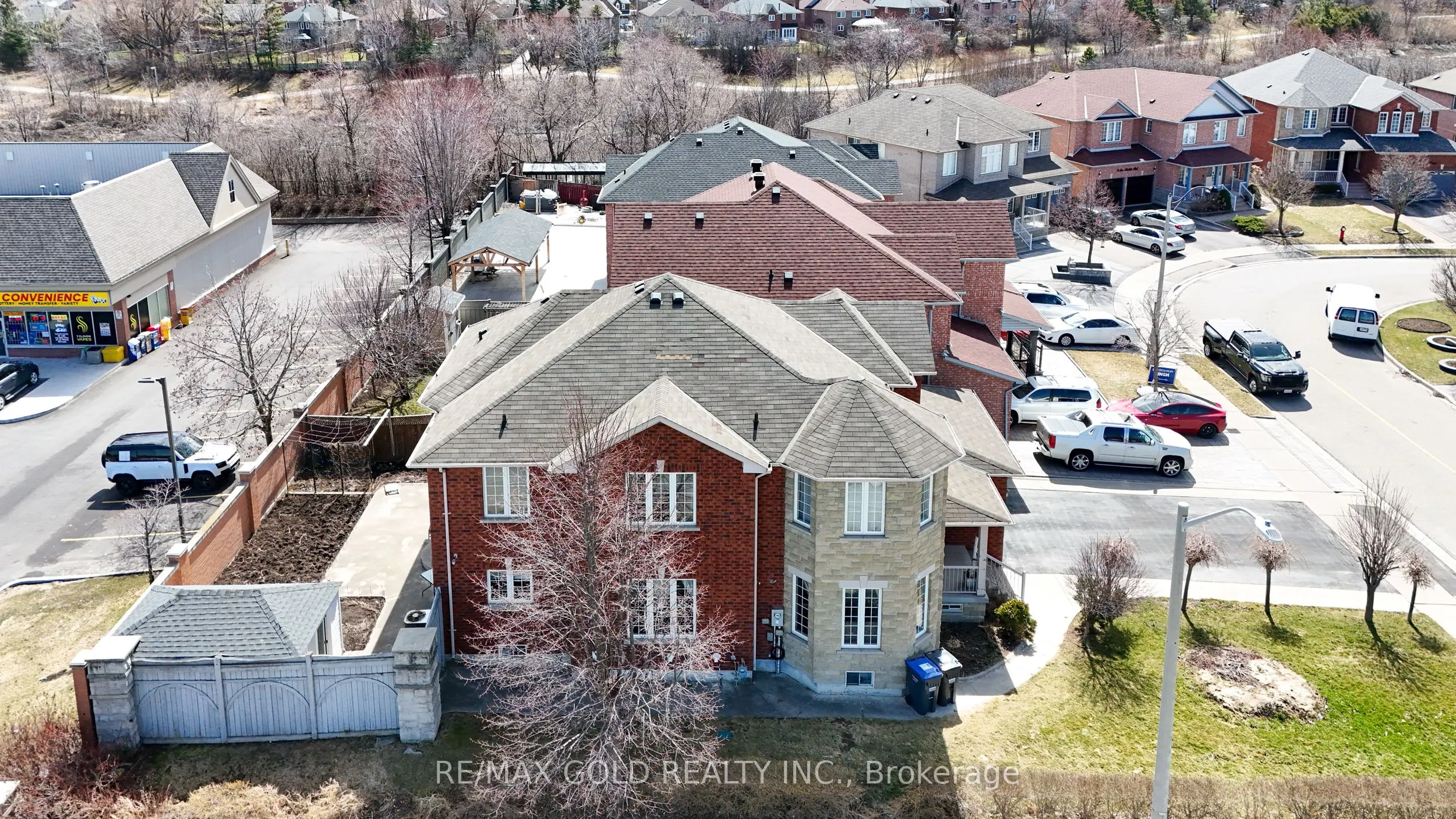 1 Ice Fields Road
