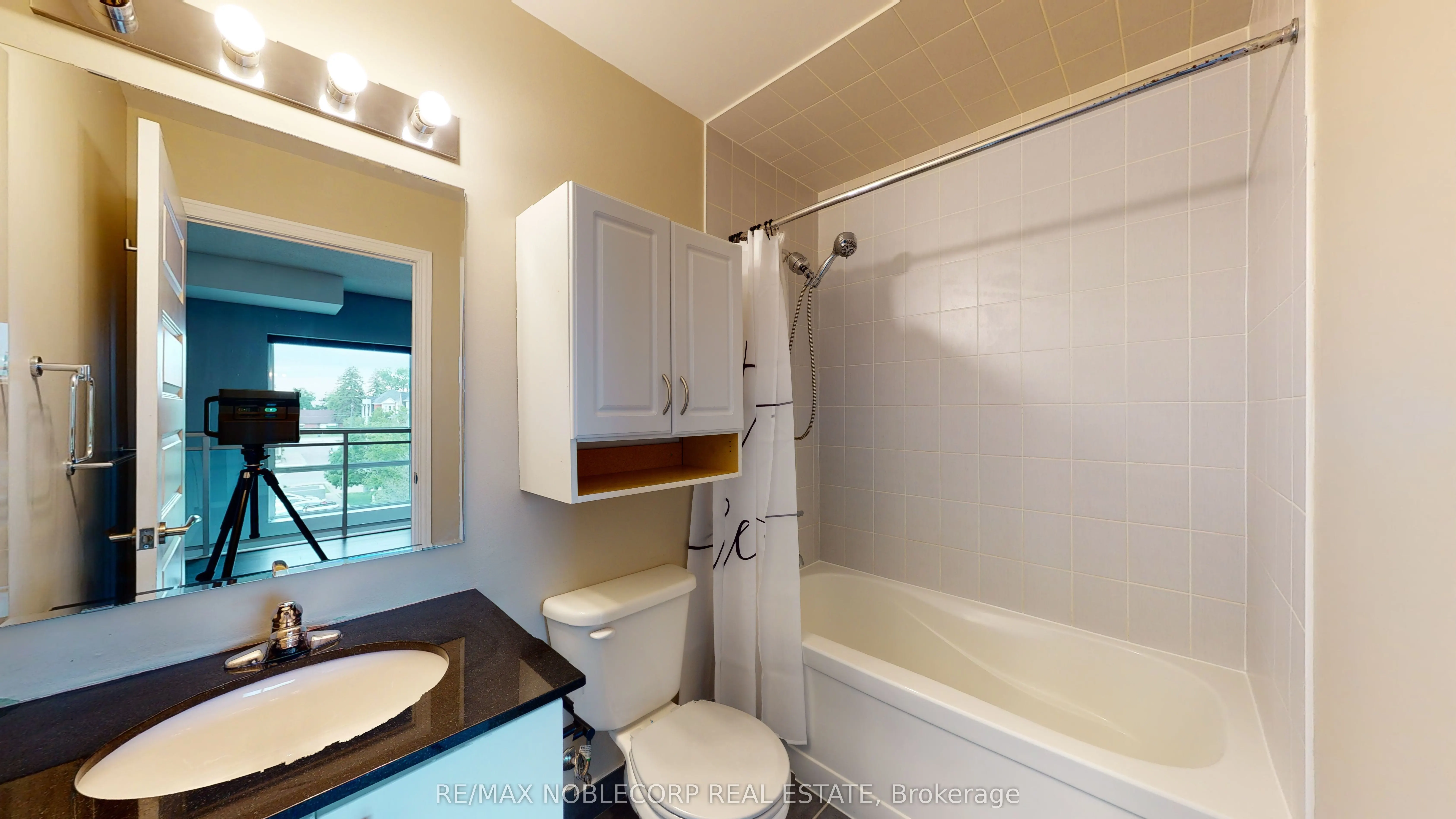 215 Queen Street, #212
