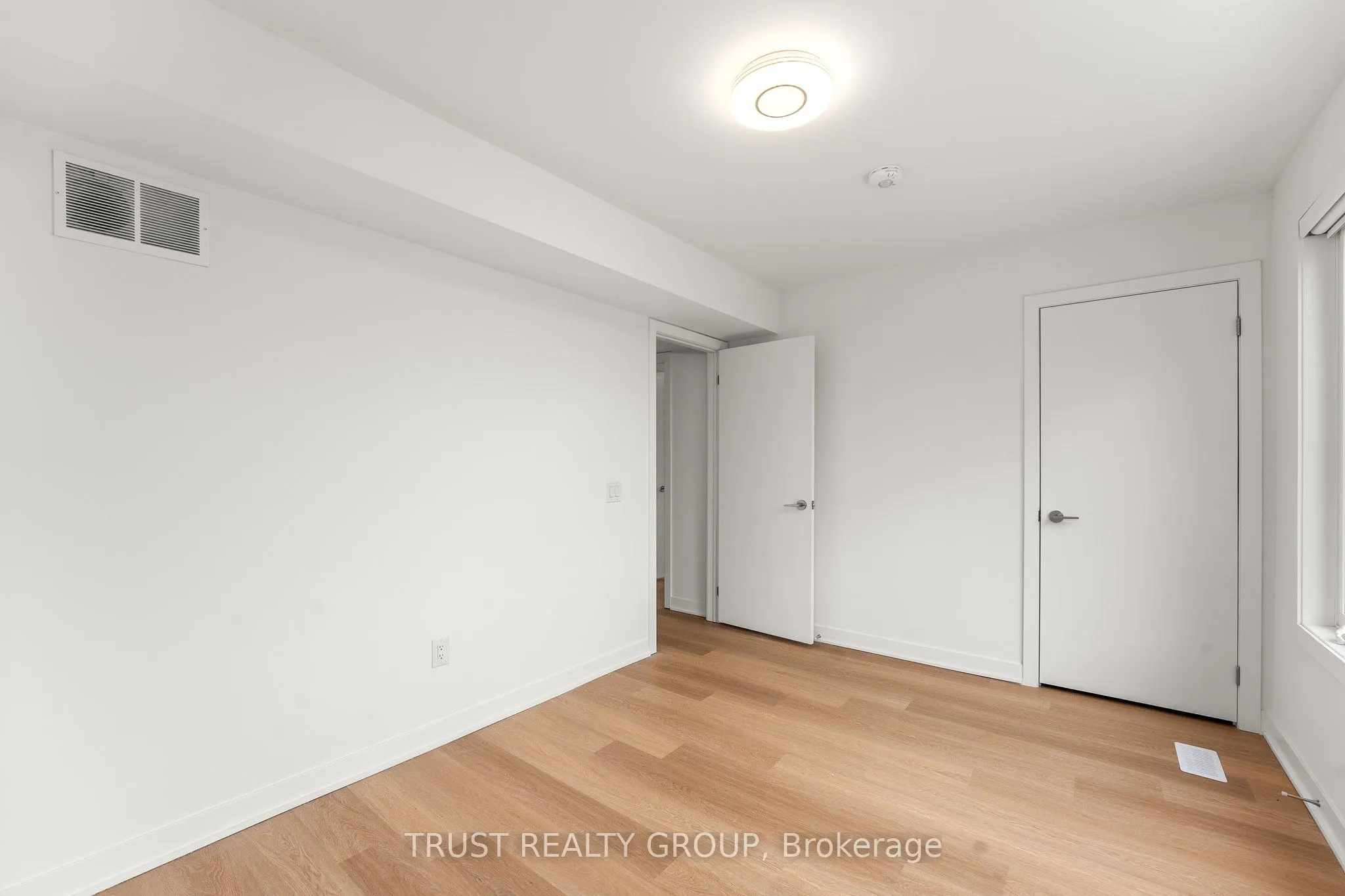 10 Ed Clark Gardens Boulevard, #15