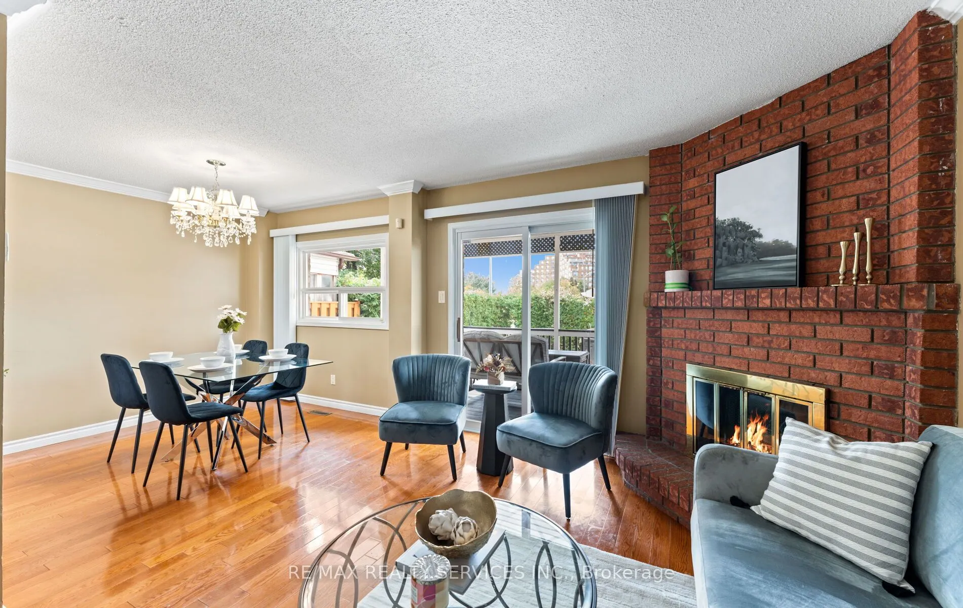 39 Autumn Glen Circle