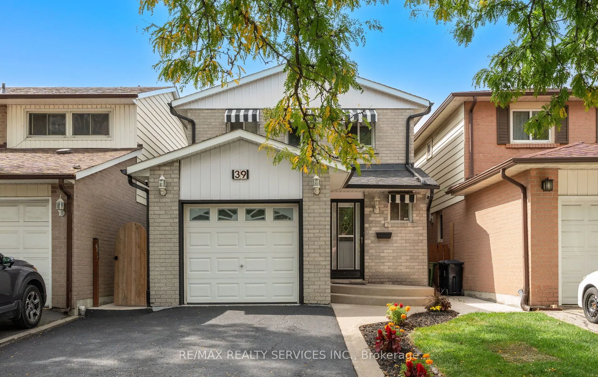 39 Autumn Glen Circle