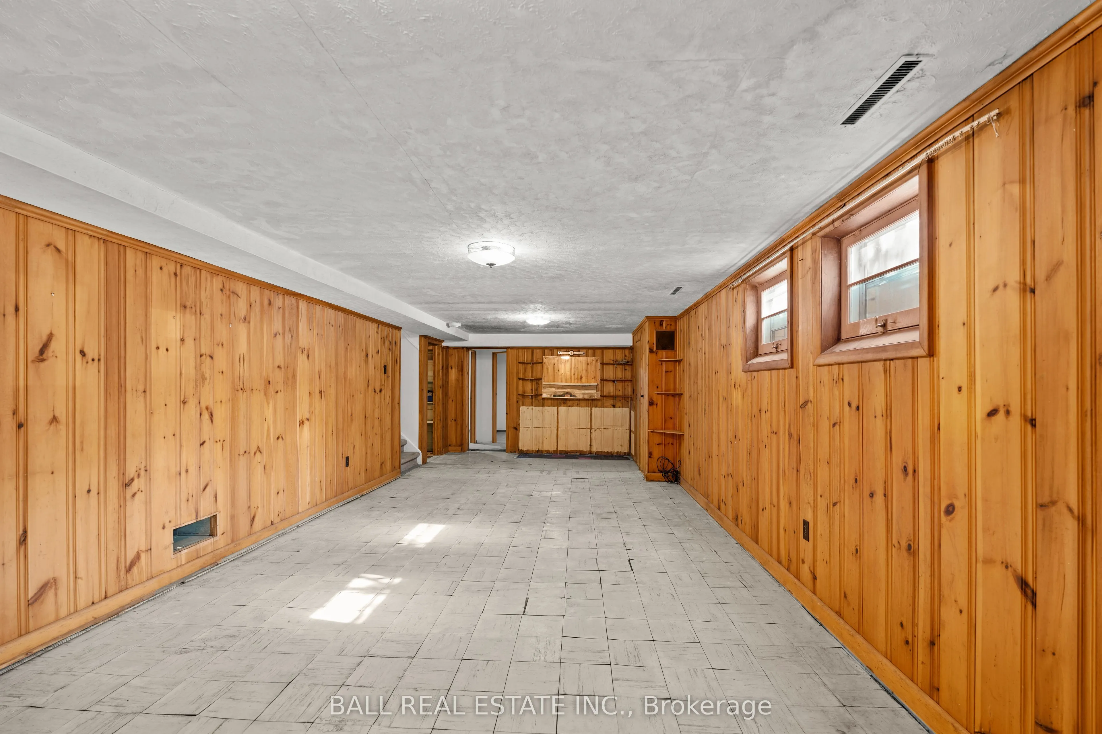 1431 Lochlin Trail