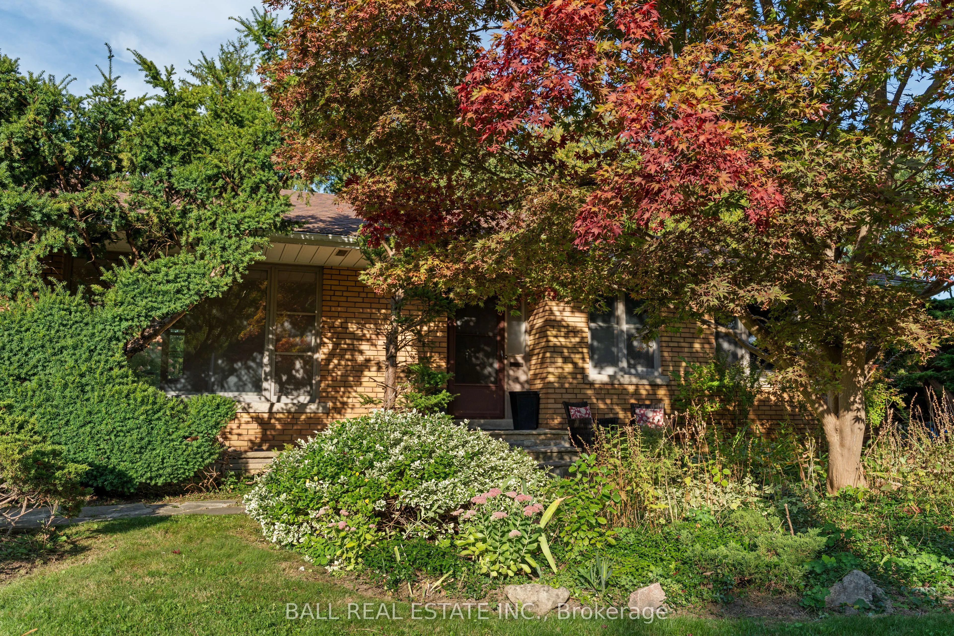 1431 Lochlin Trail