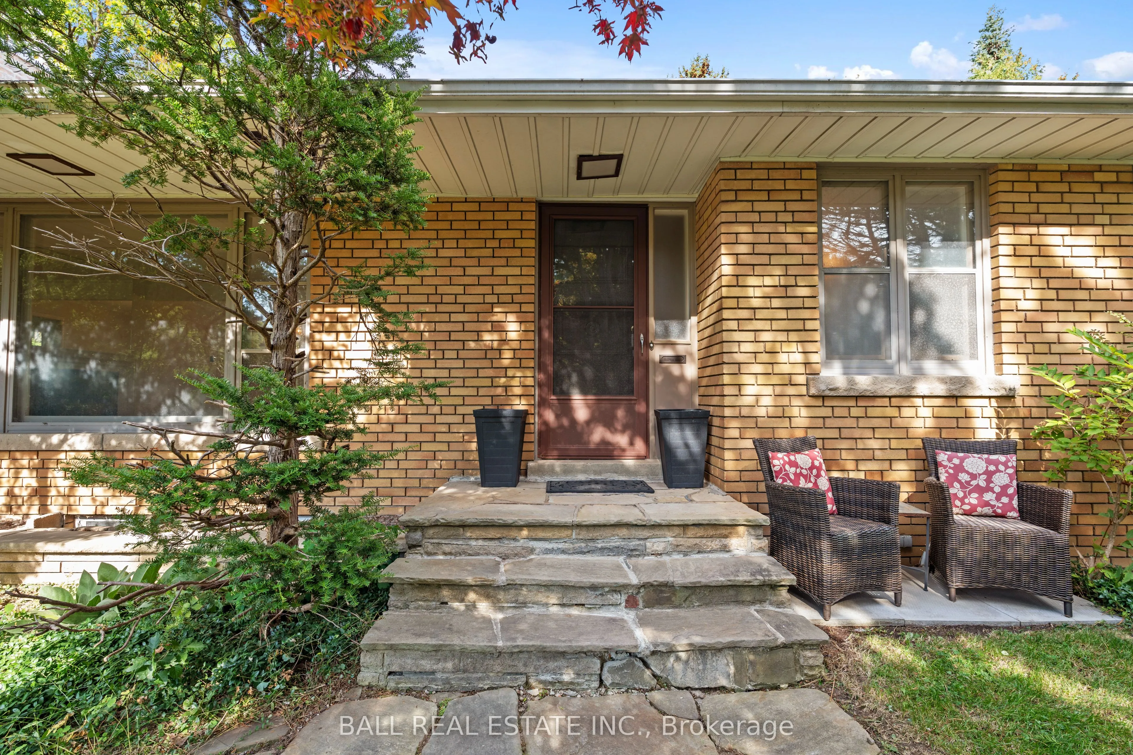 1431 Lochlin Trail