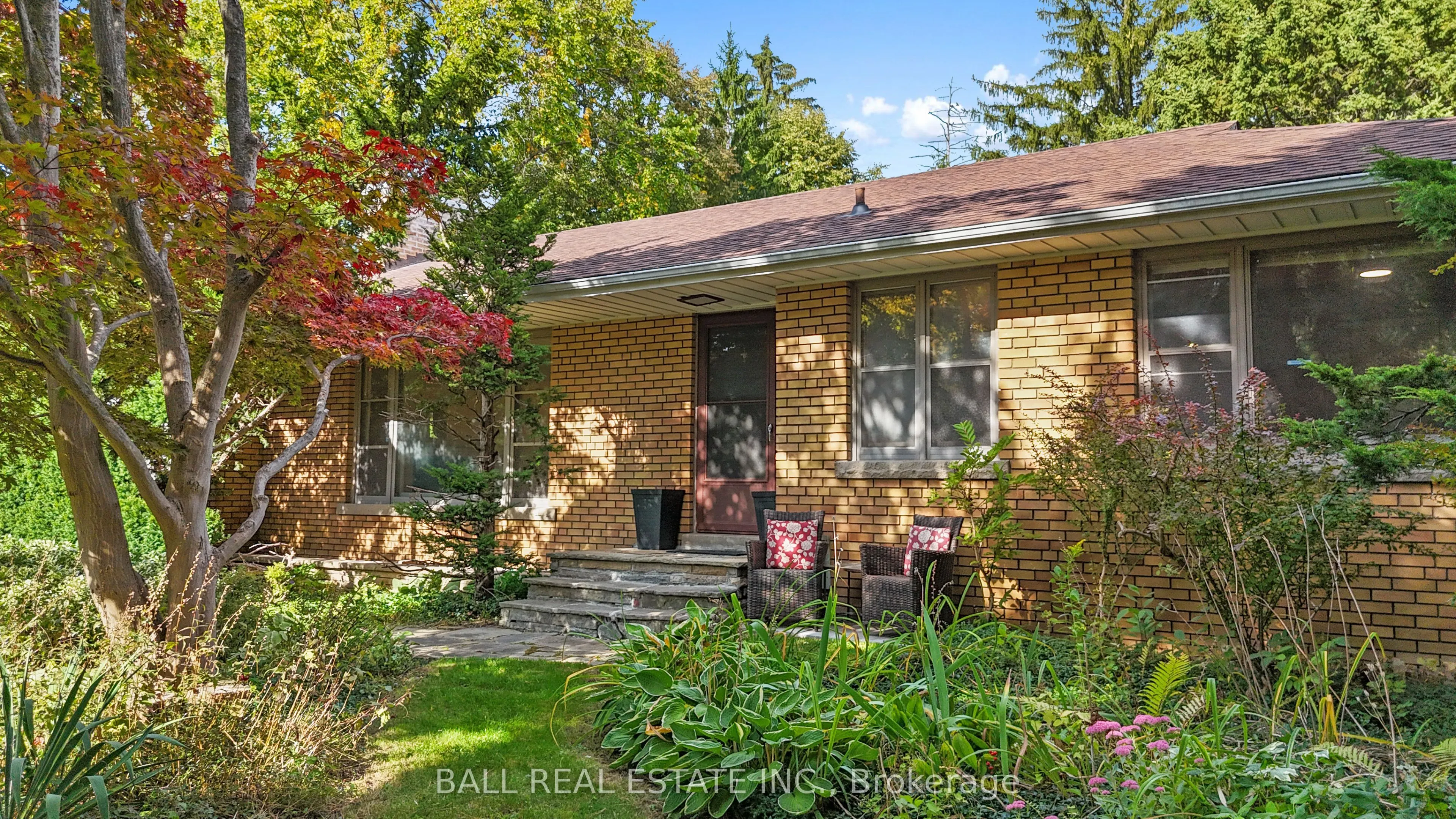 1431 Lochlin Trail