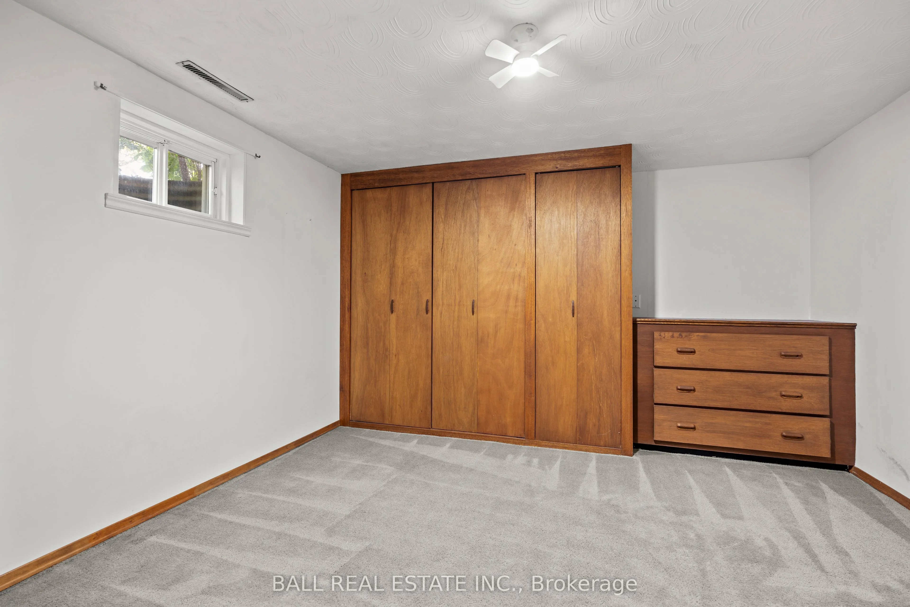 1431 Lochlin Trail