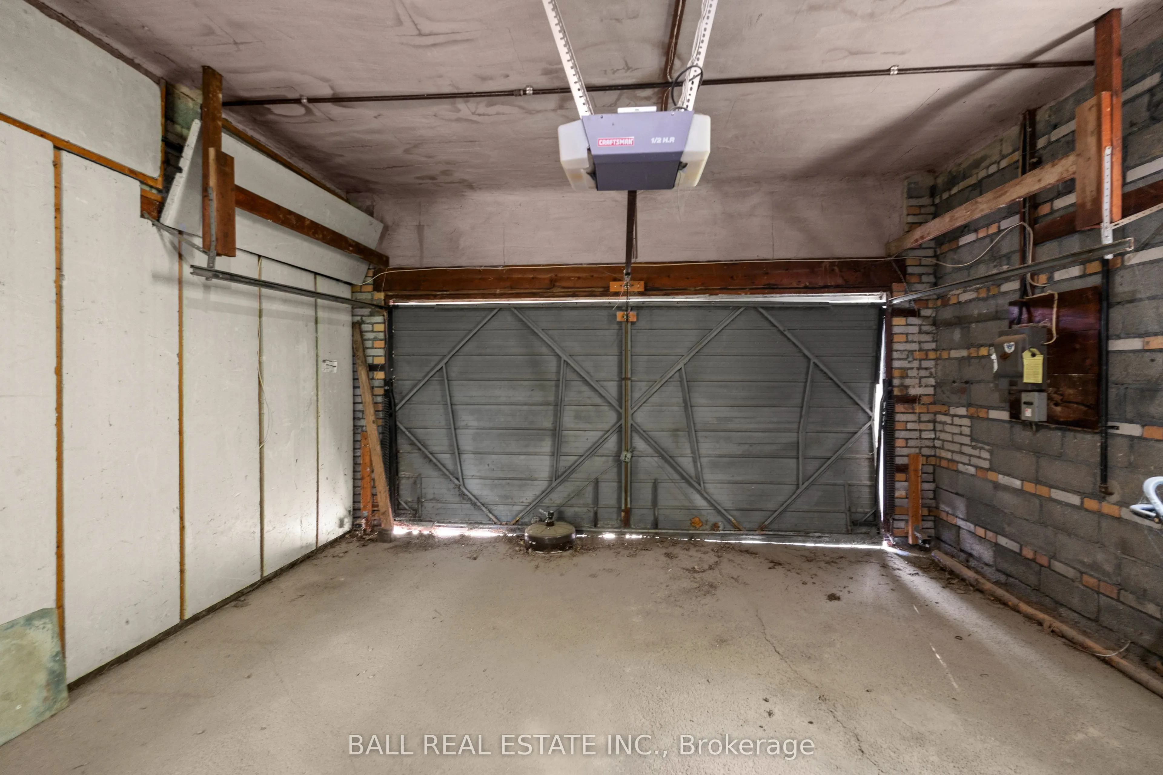 1431 Lochlin Trail