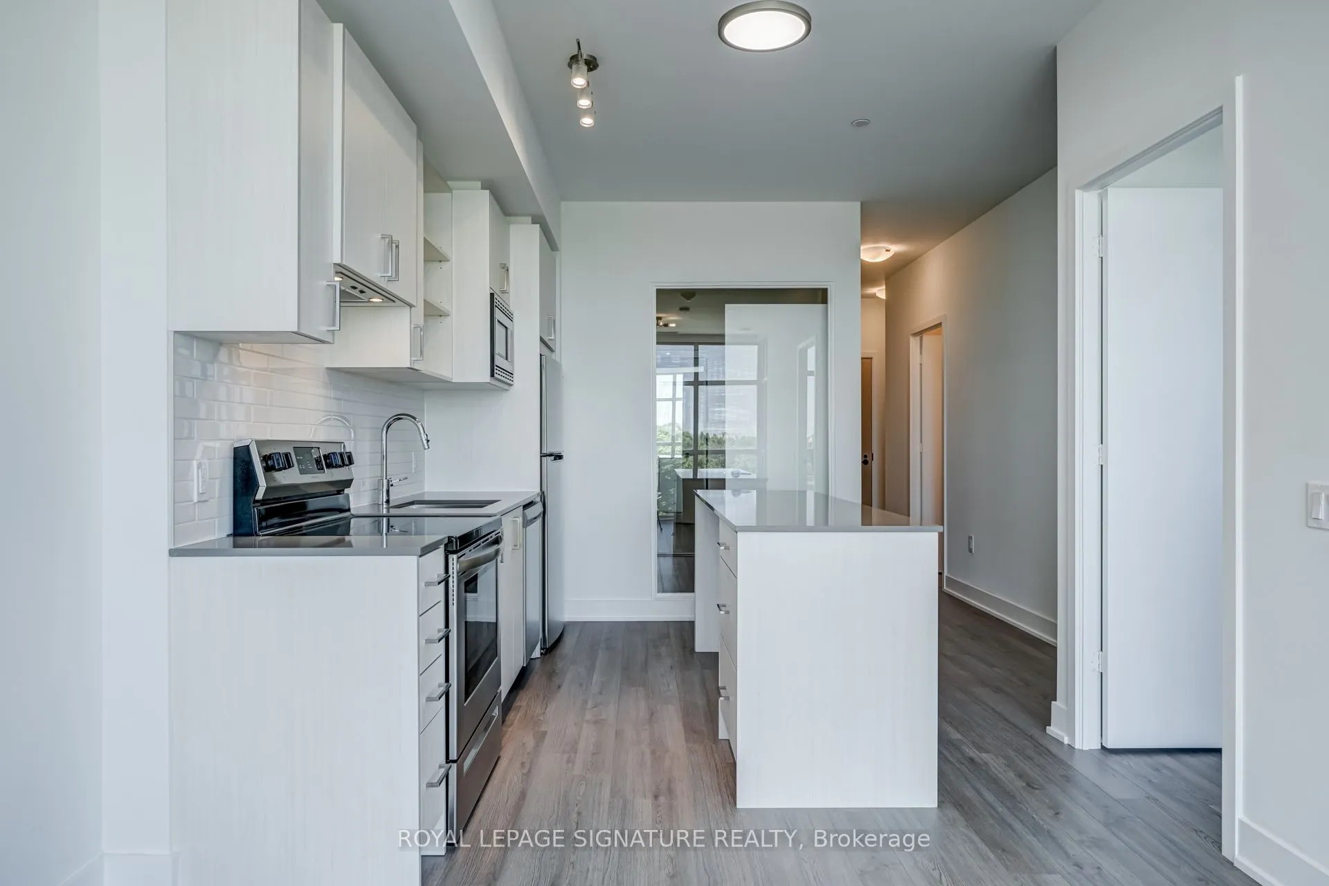 60 George Butchart Drive, #322