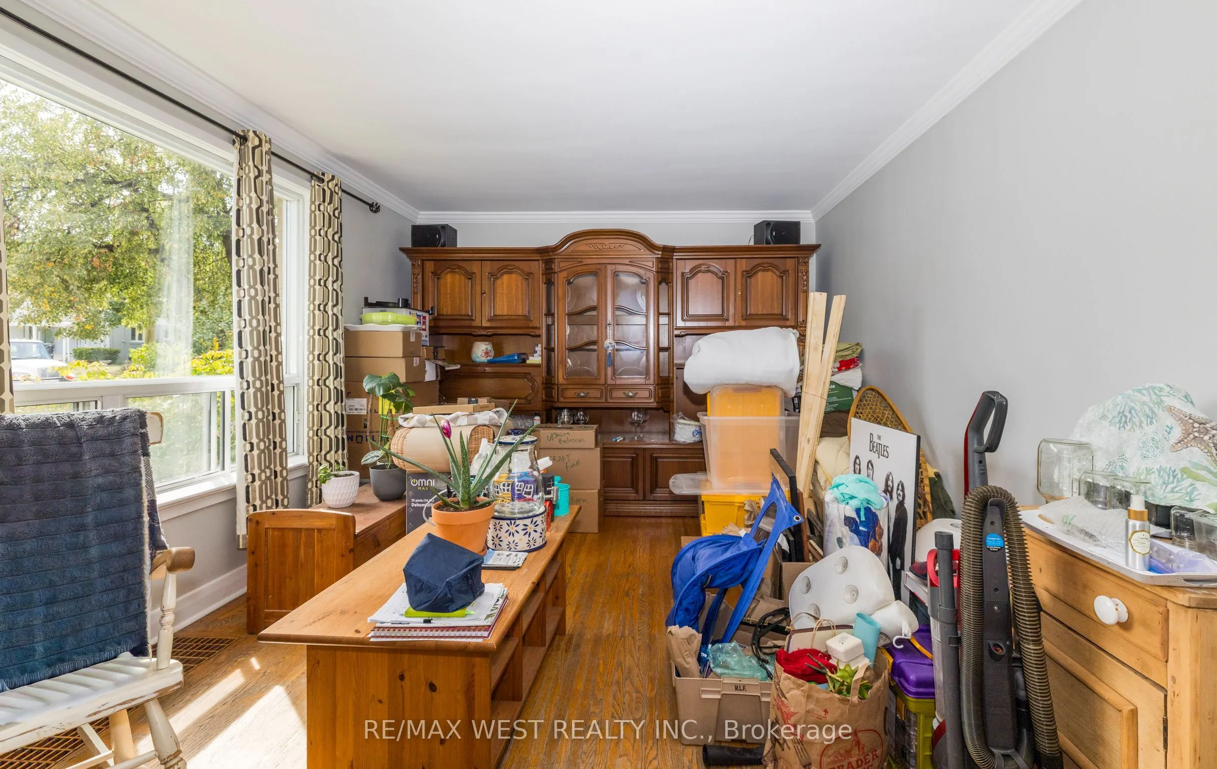 62 Allenby Avenue