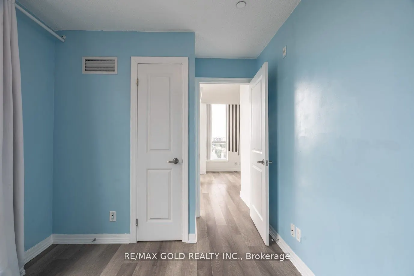 80 Esther Lorrie Drive, #1105