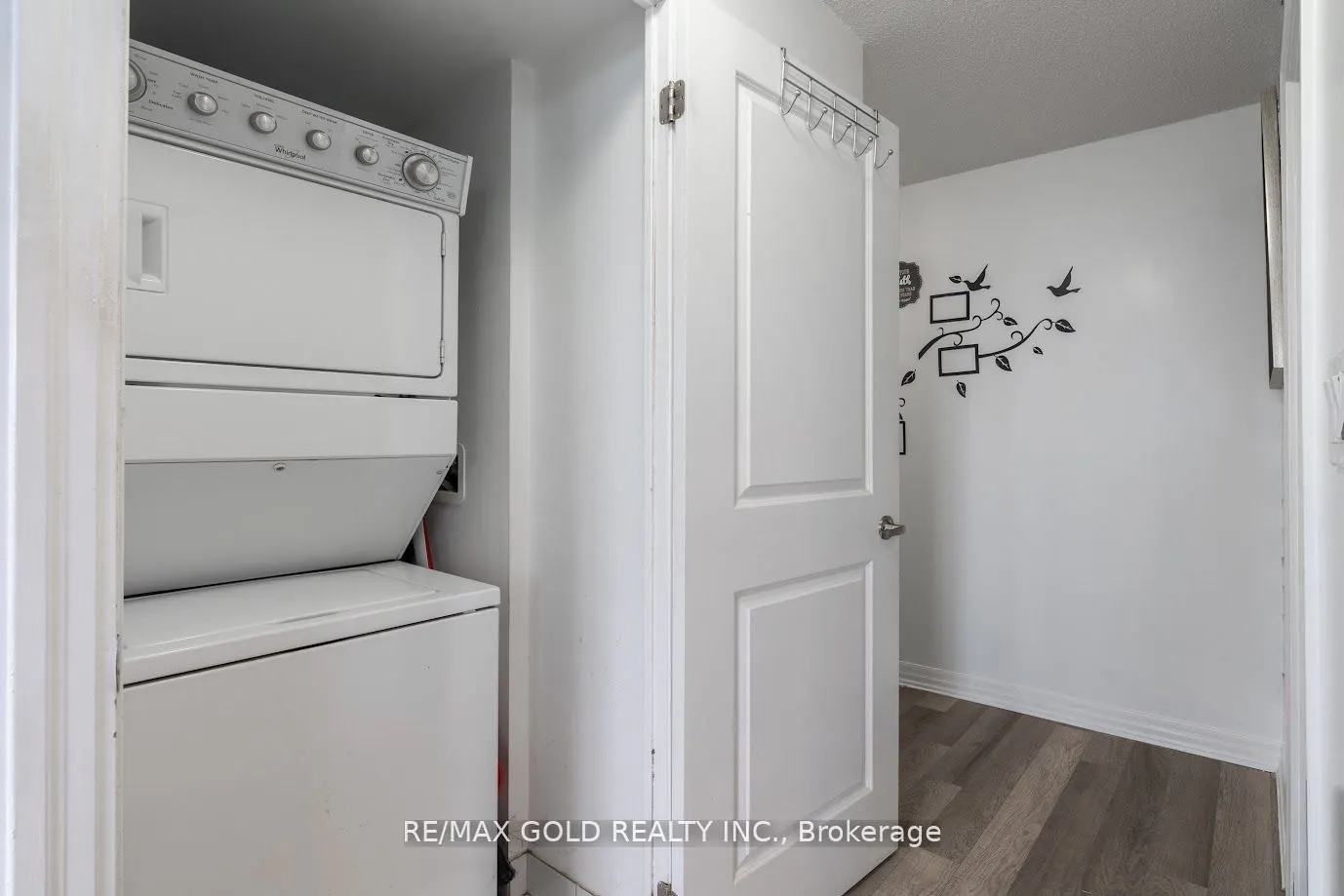 80 Esther Lorrie Drive, #1105