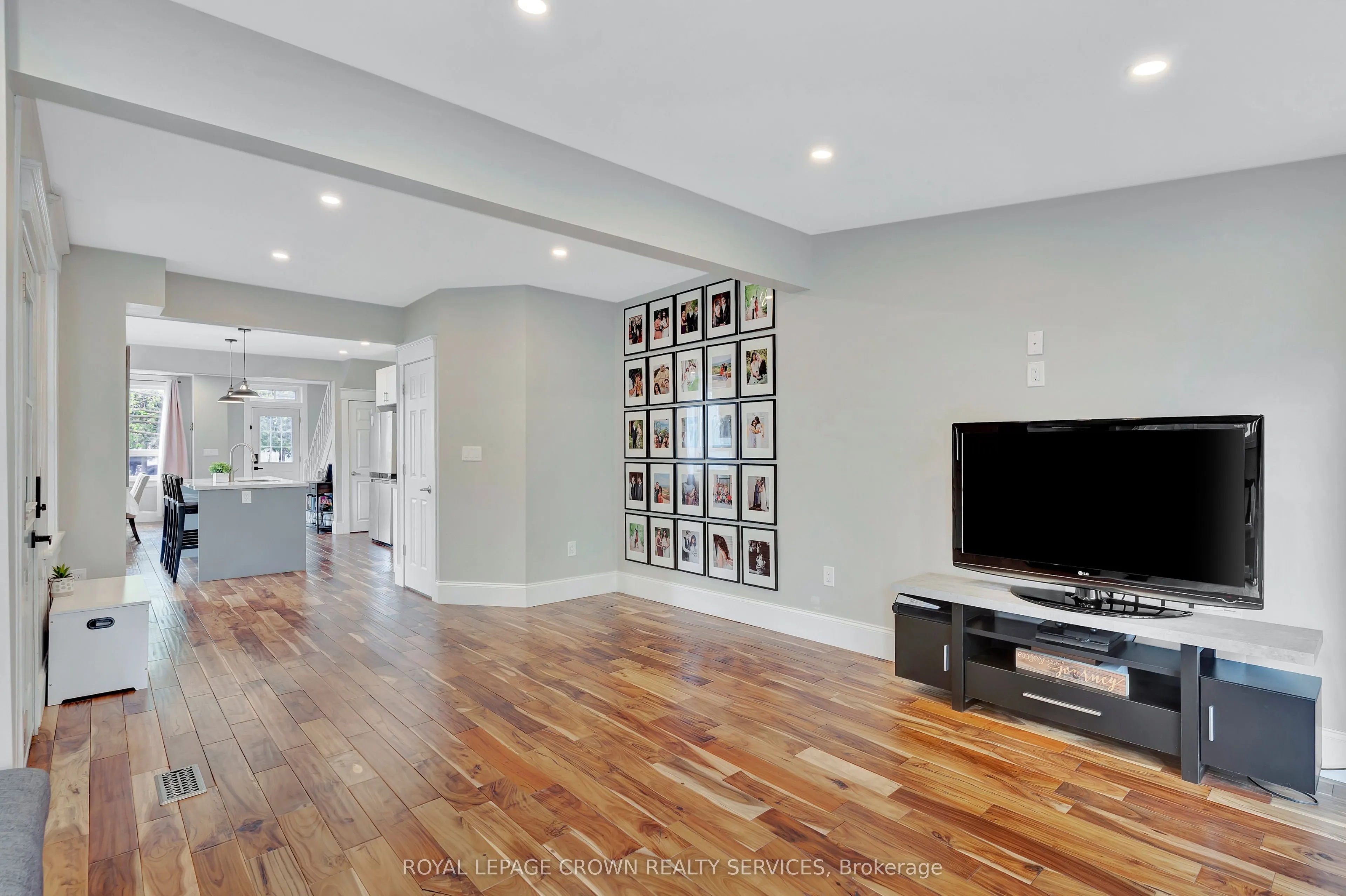102 Poplar Avenue