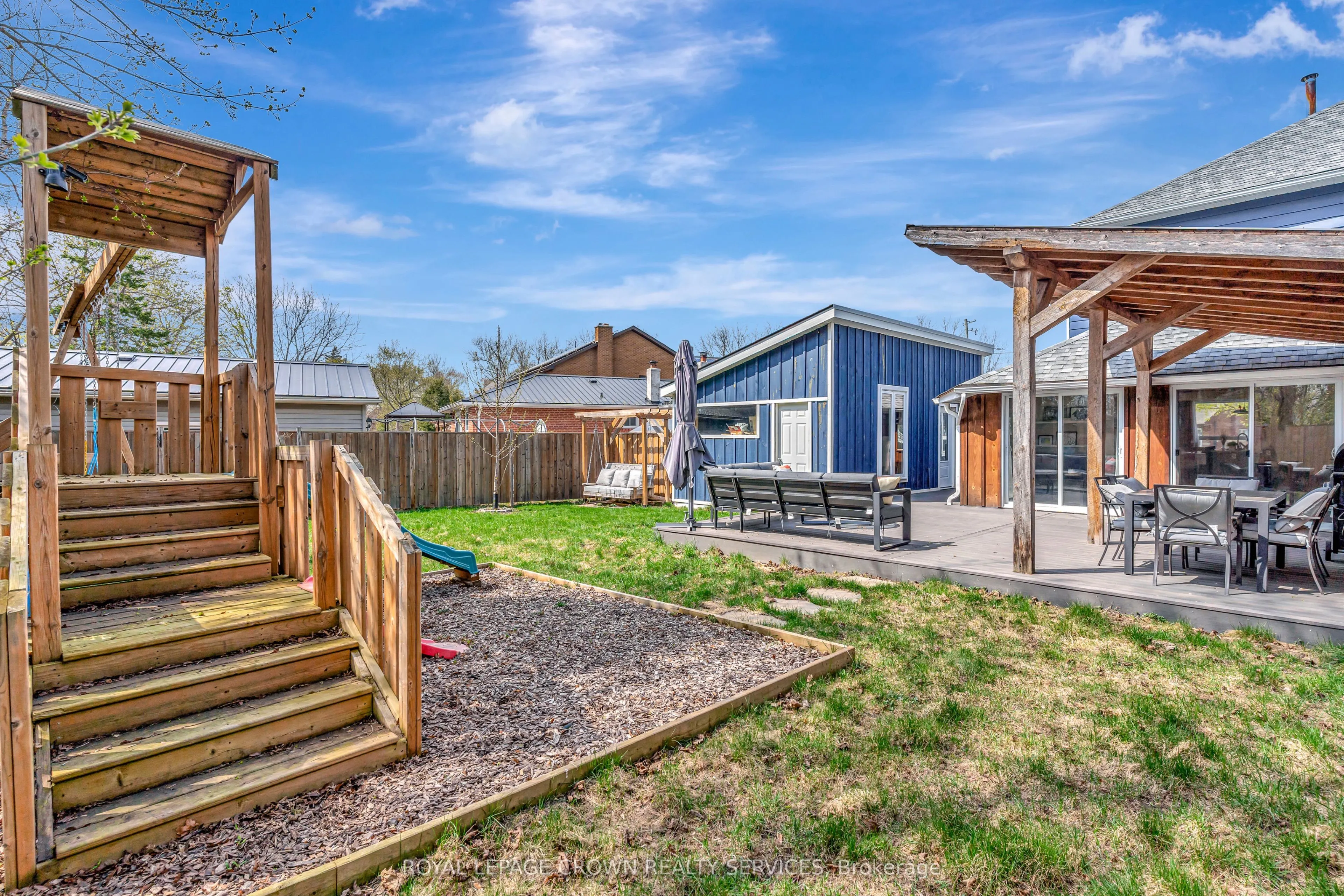 102 Poplar Avenue