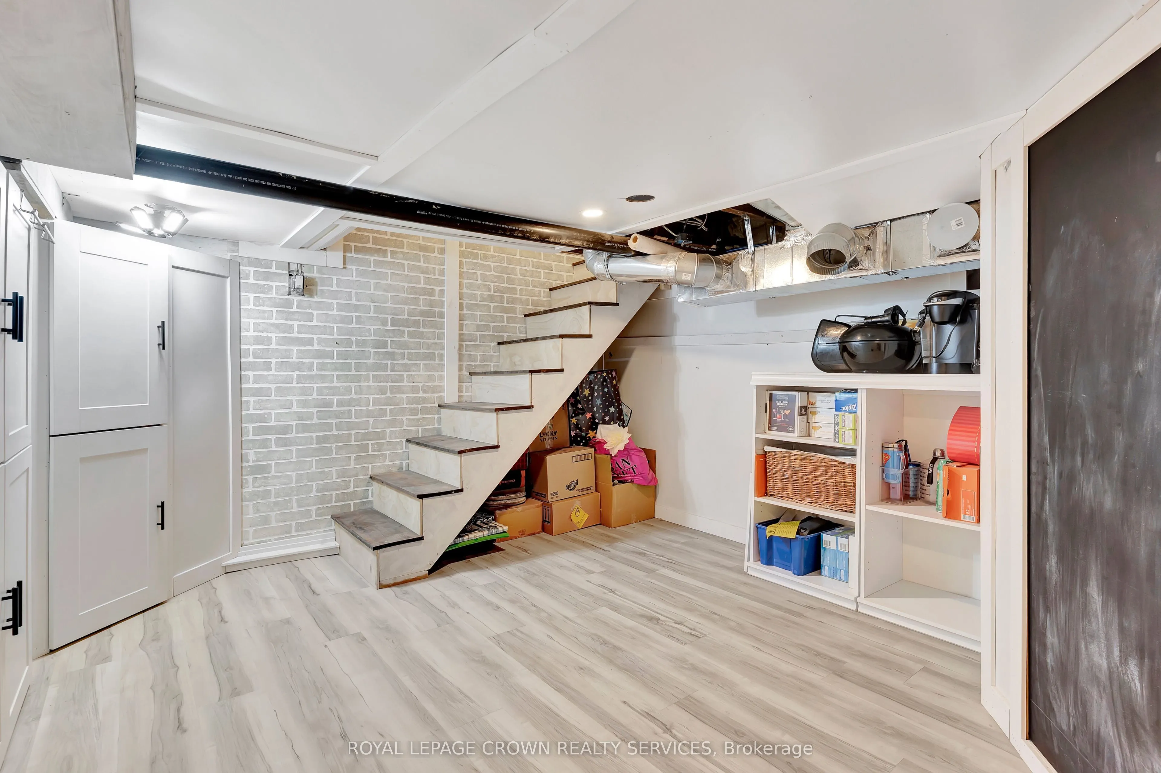 102 Poplar Avenue