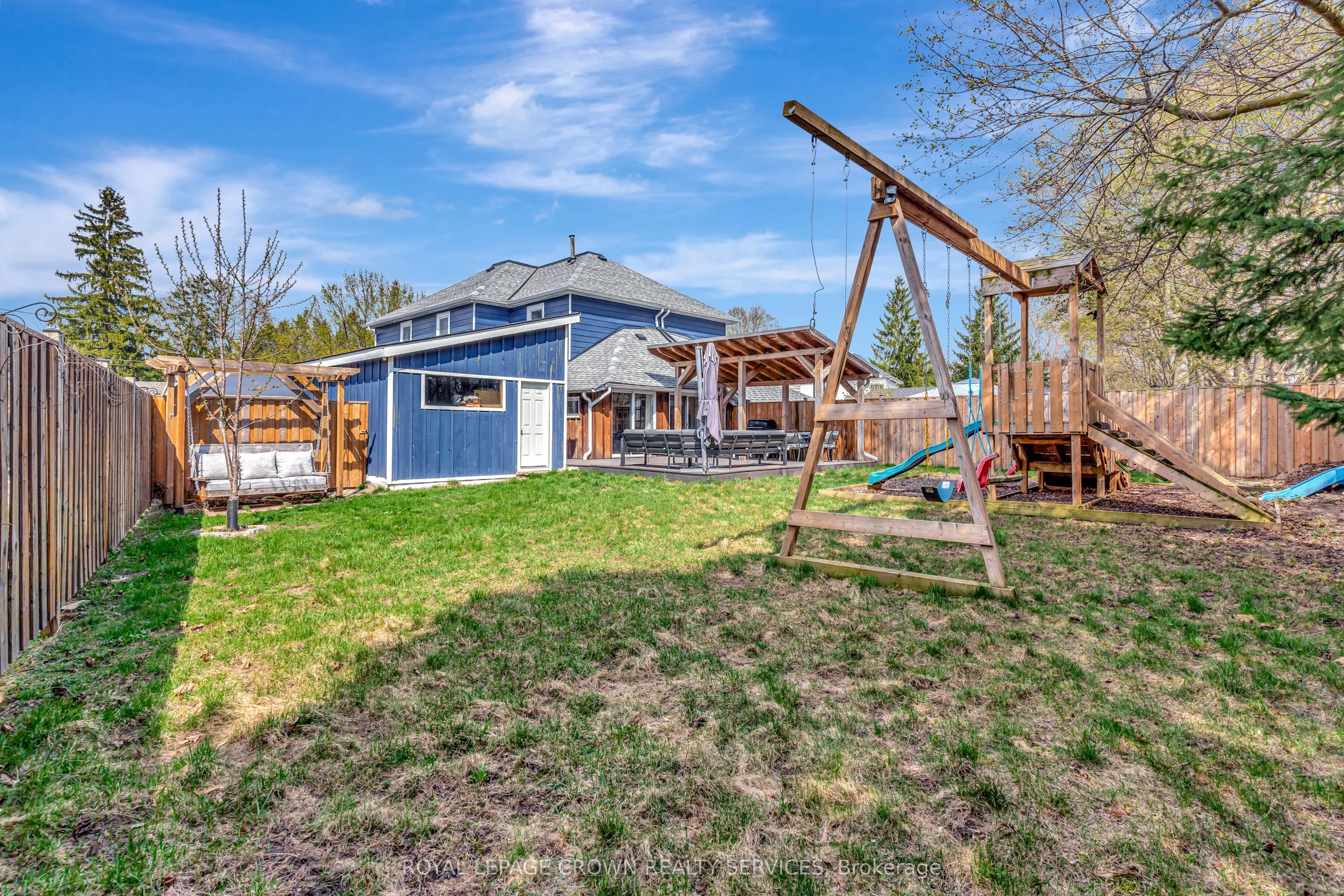 102 Poplar Avenue