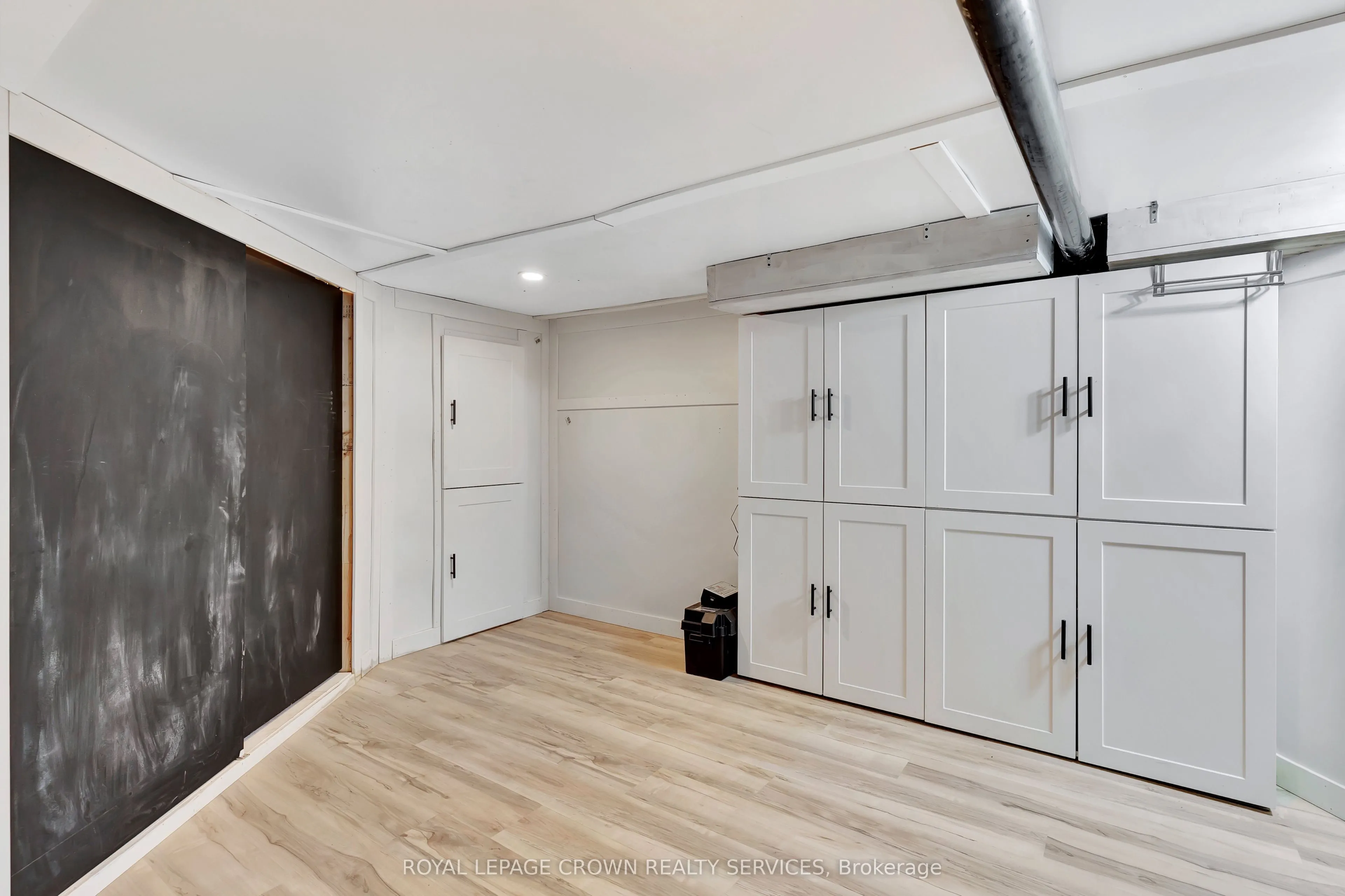102 Poplar Avenue