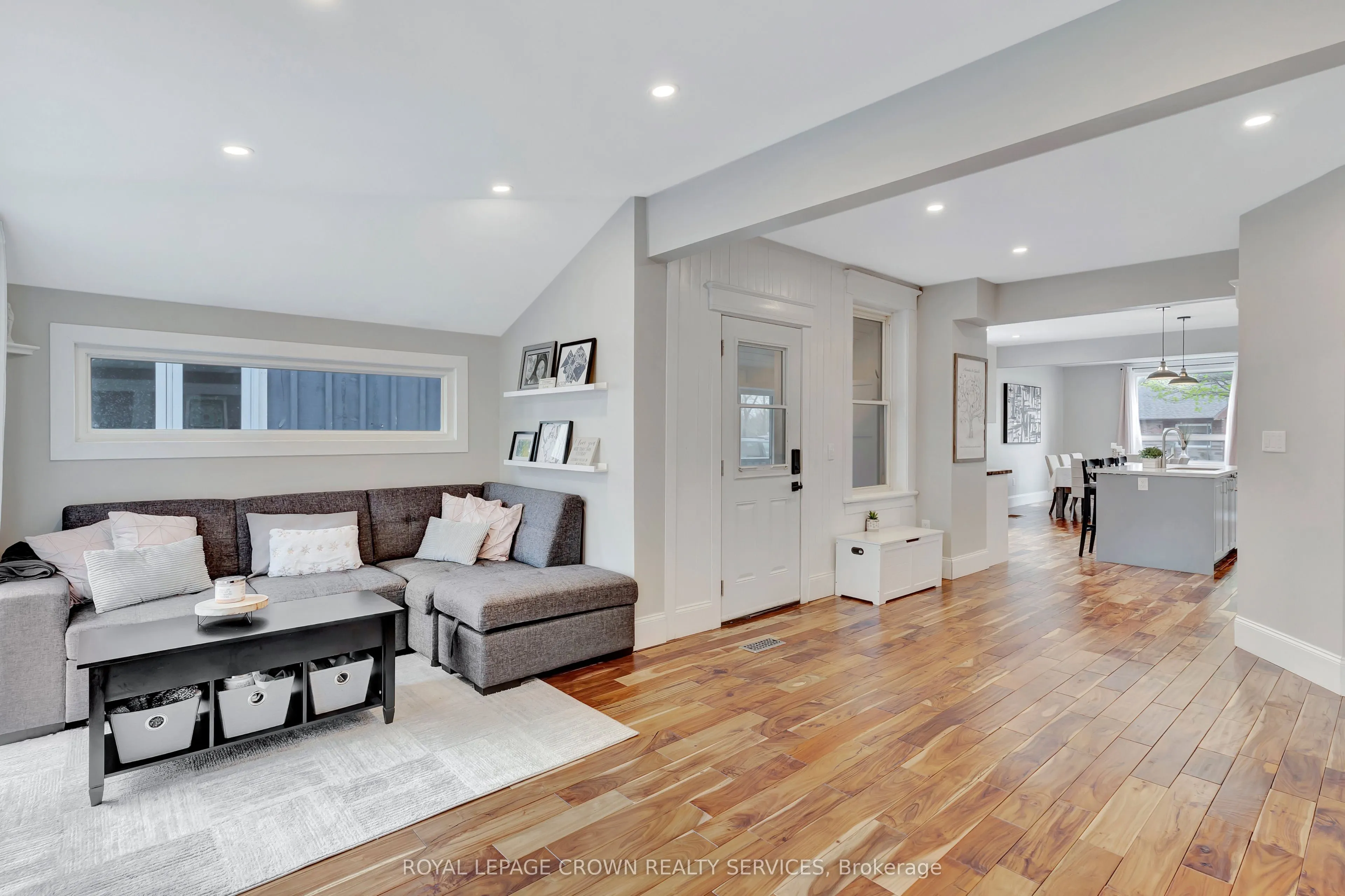 102 Poplar Avenue