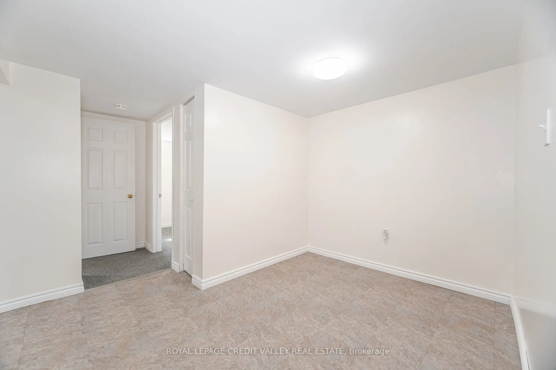 36 Autumn Boulevard