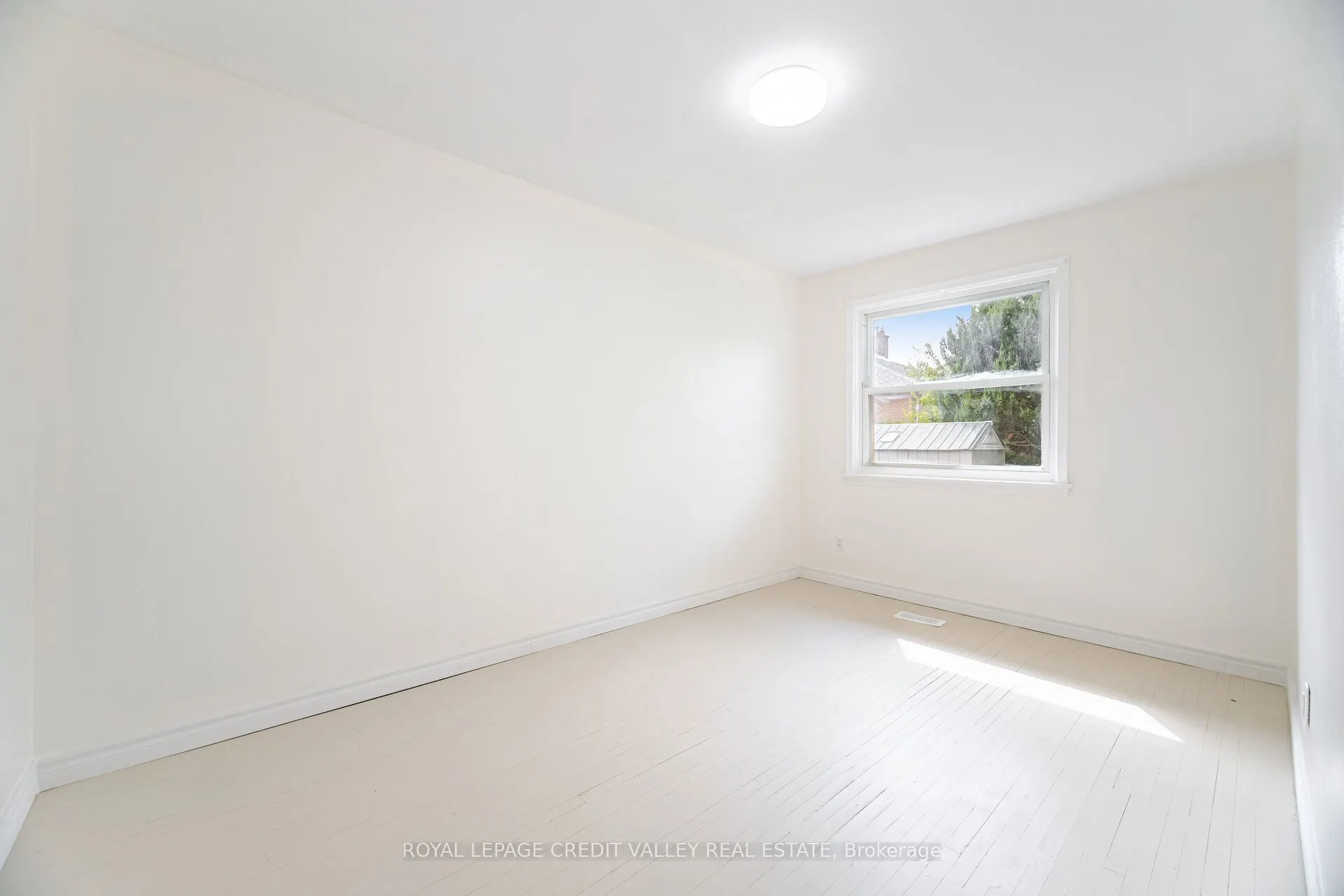 36 Autumn Boulevard