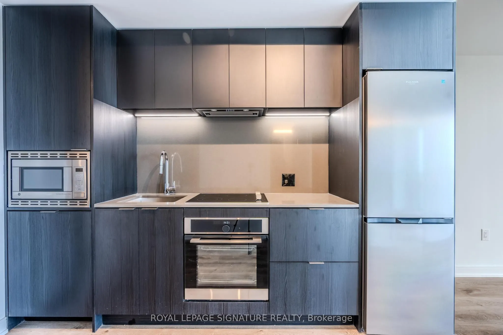 3009 Novar Road, #1202