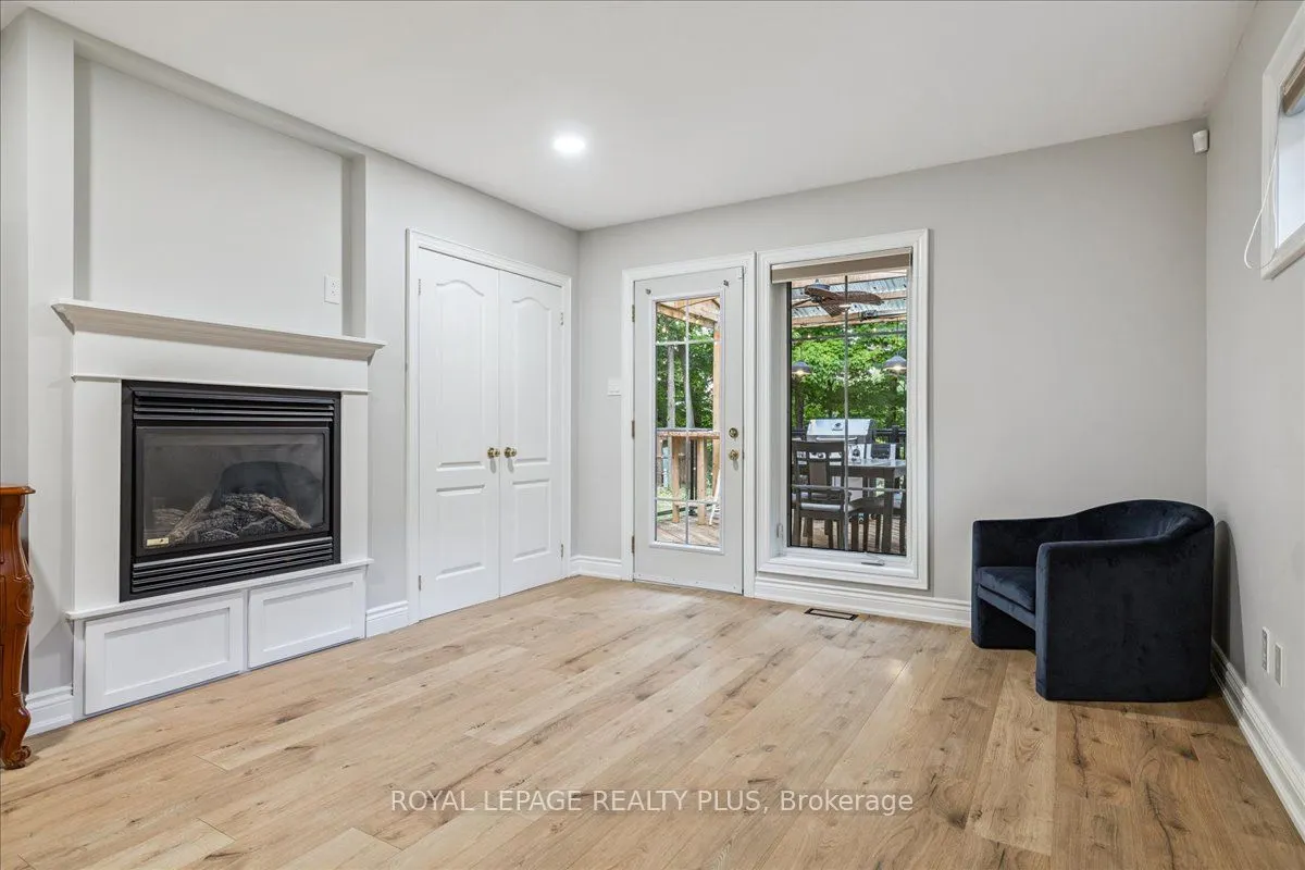 409 River Side Drive