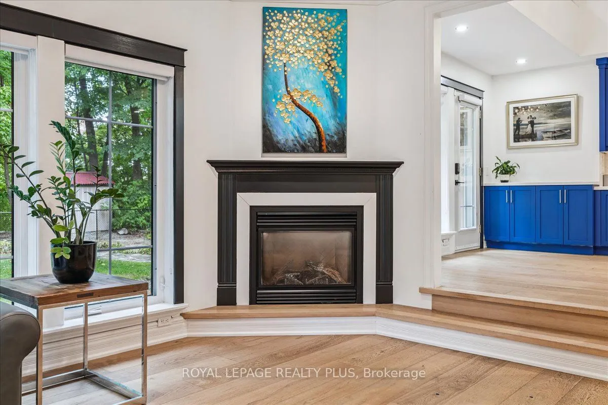409 River Side Drive