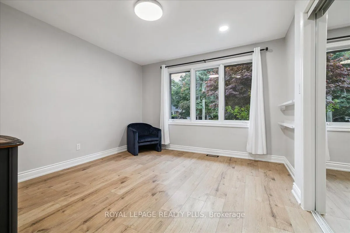 409 River Side Drive