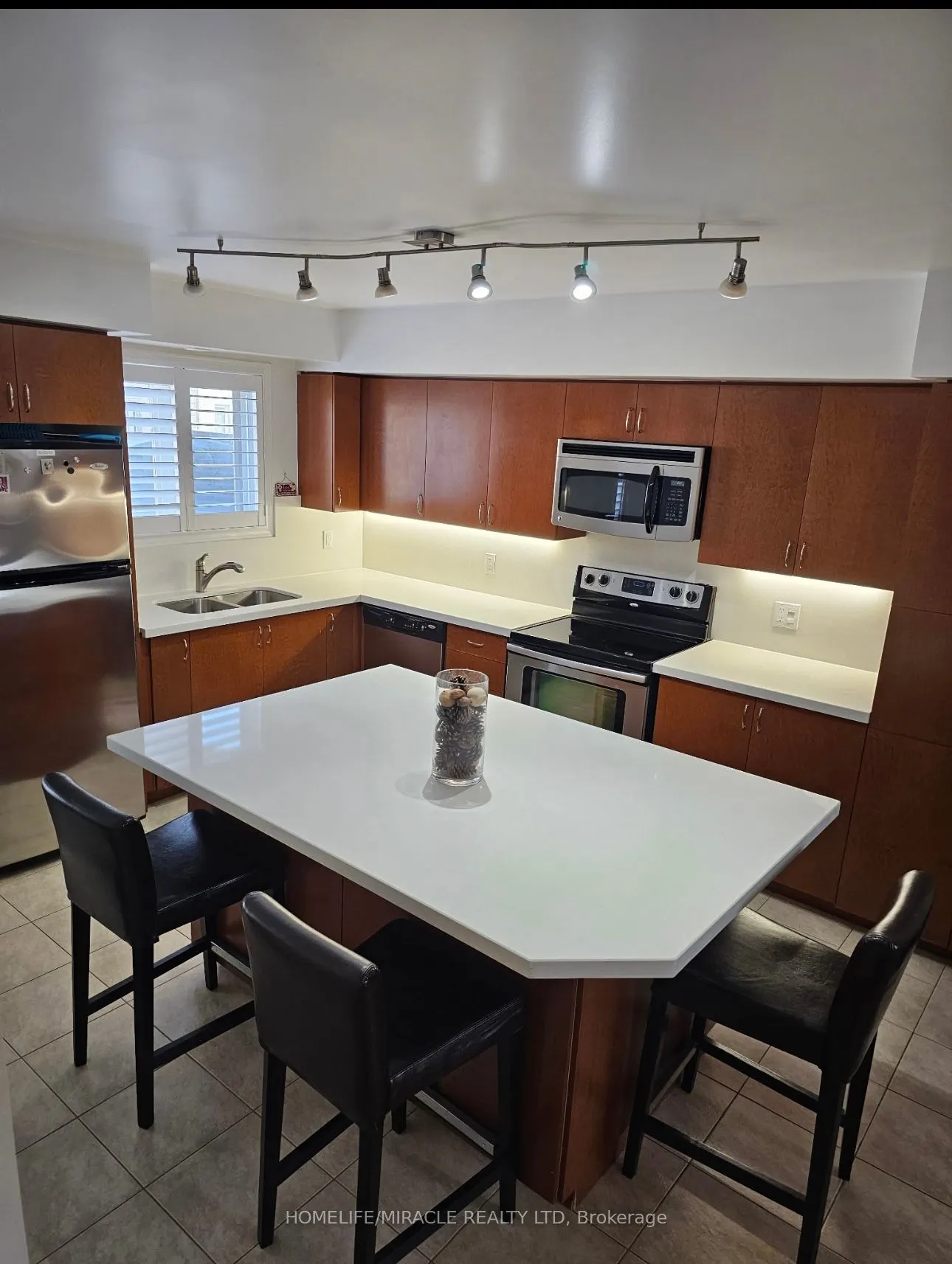 5055 Oscar Peterson Boulevard, #6