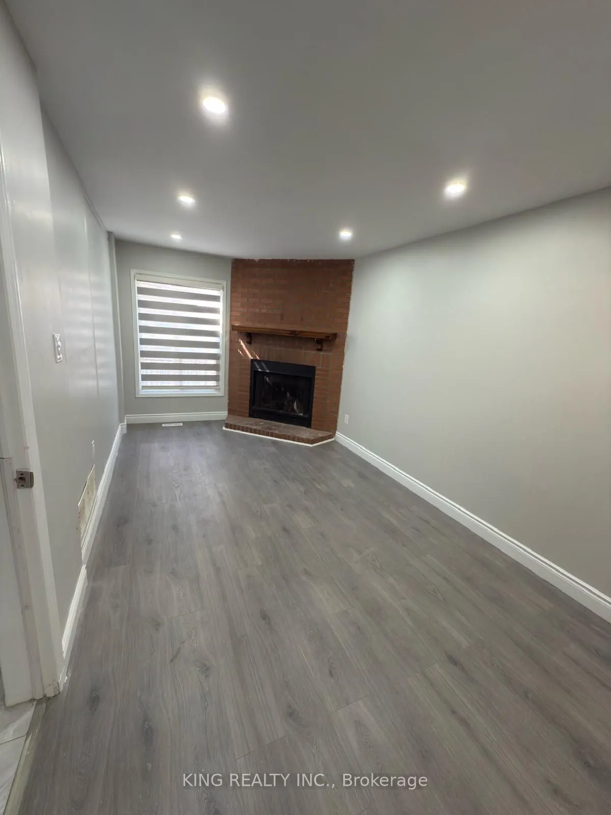 7 Clydesdale Circle