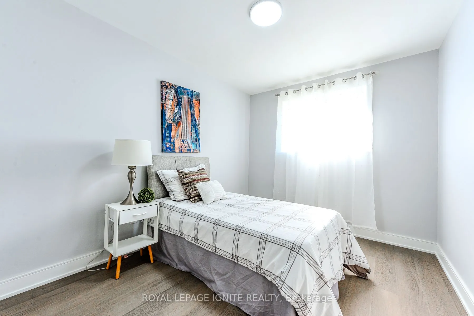 4 Drayton Crescent