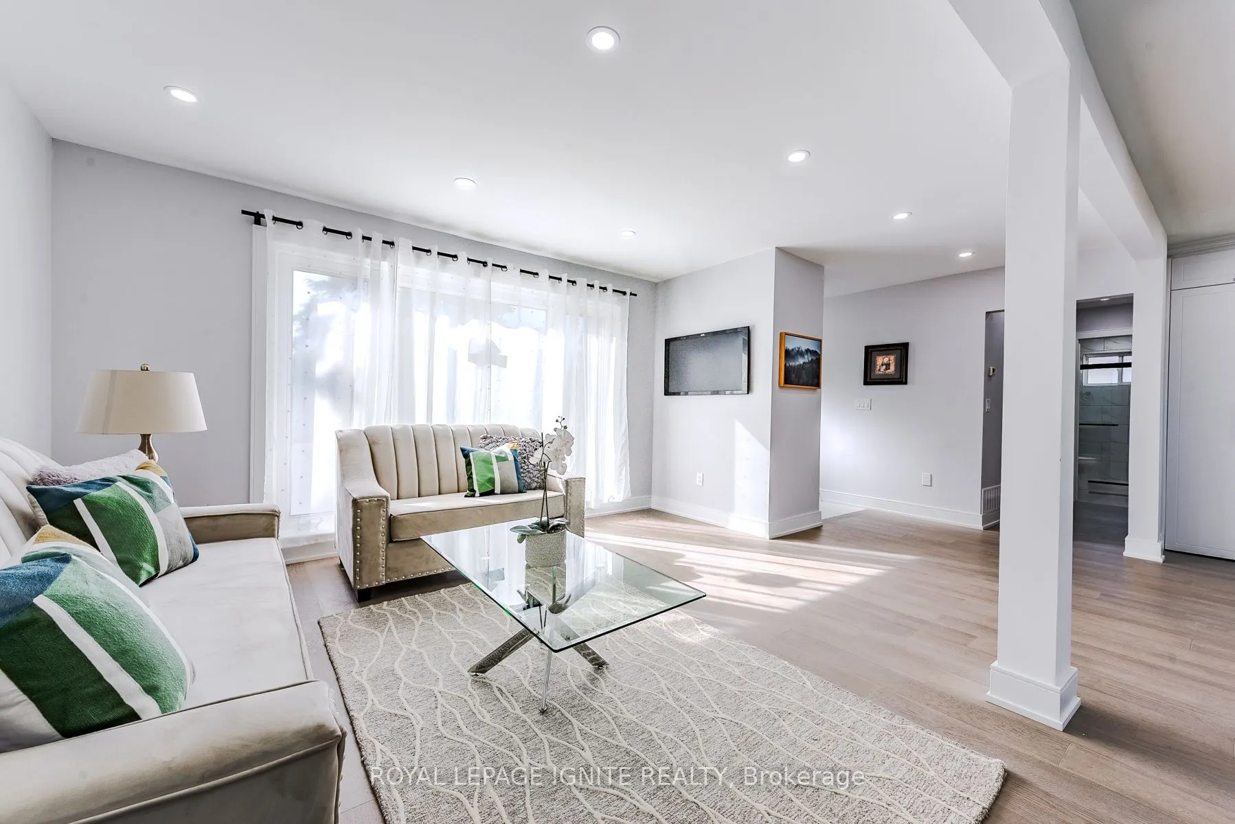 4 Drayton Crescent