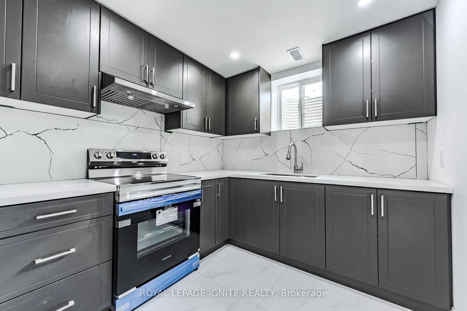 4 Drayton Crescent