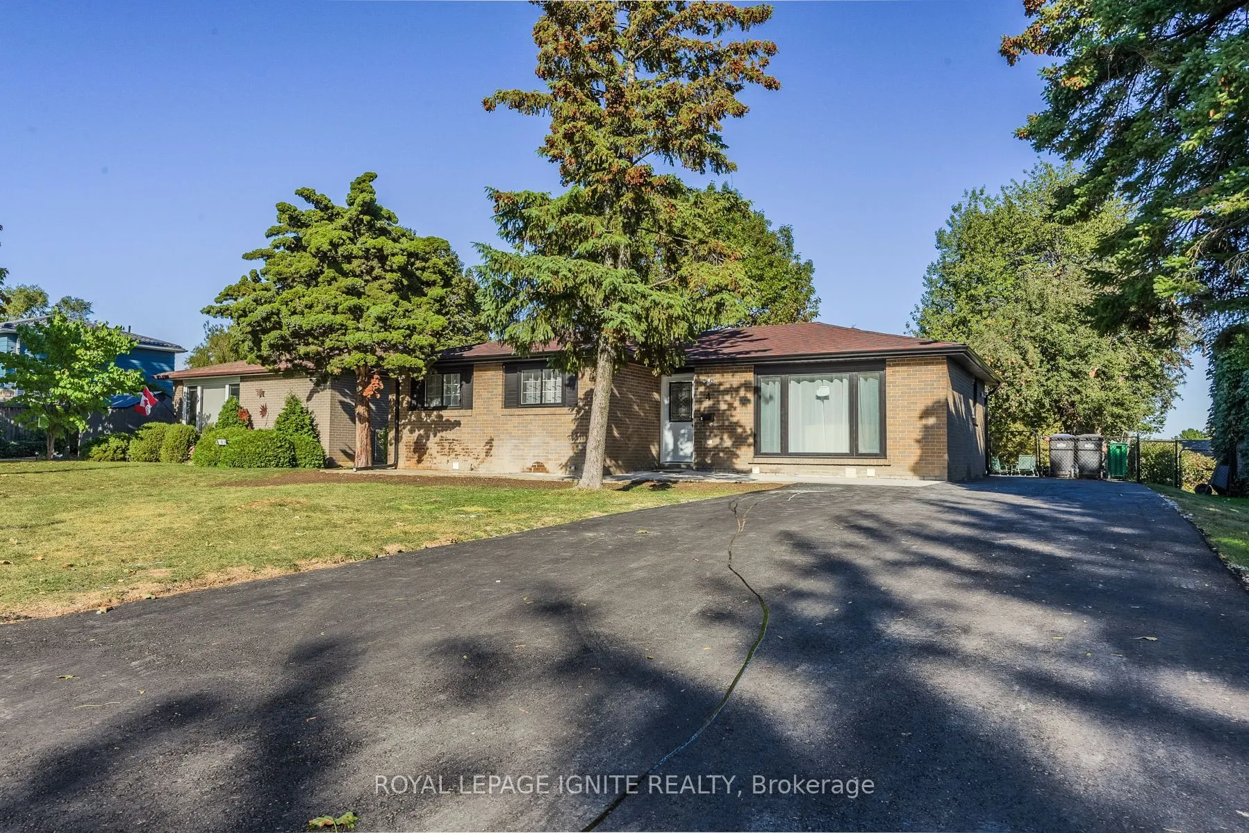 4 Drayton Crescent