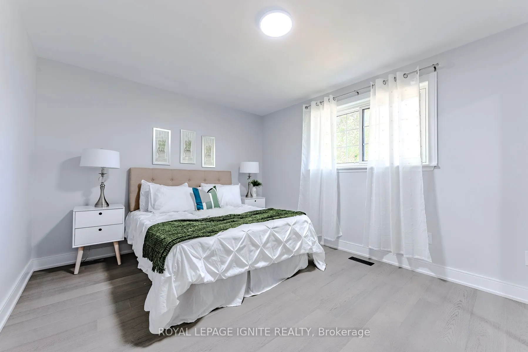 4 Drayton Crescent