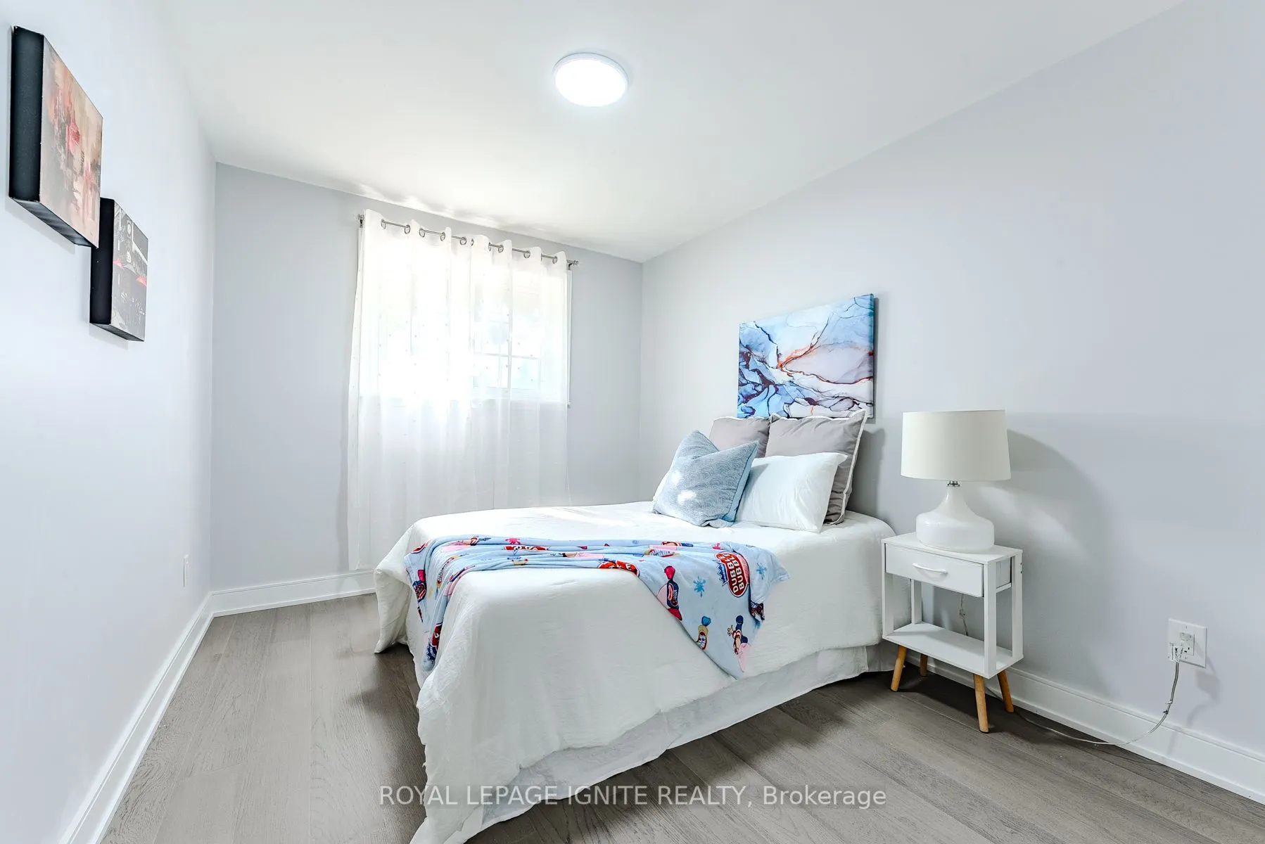 4 Drayton Crescent