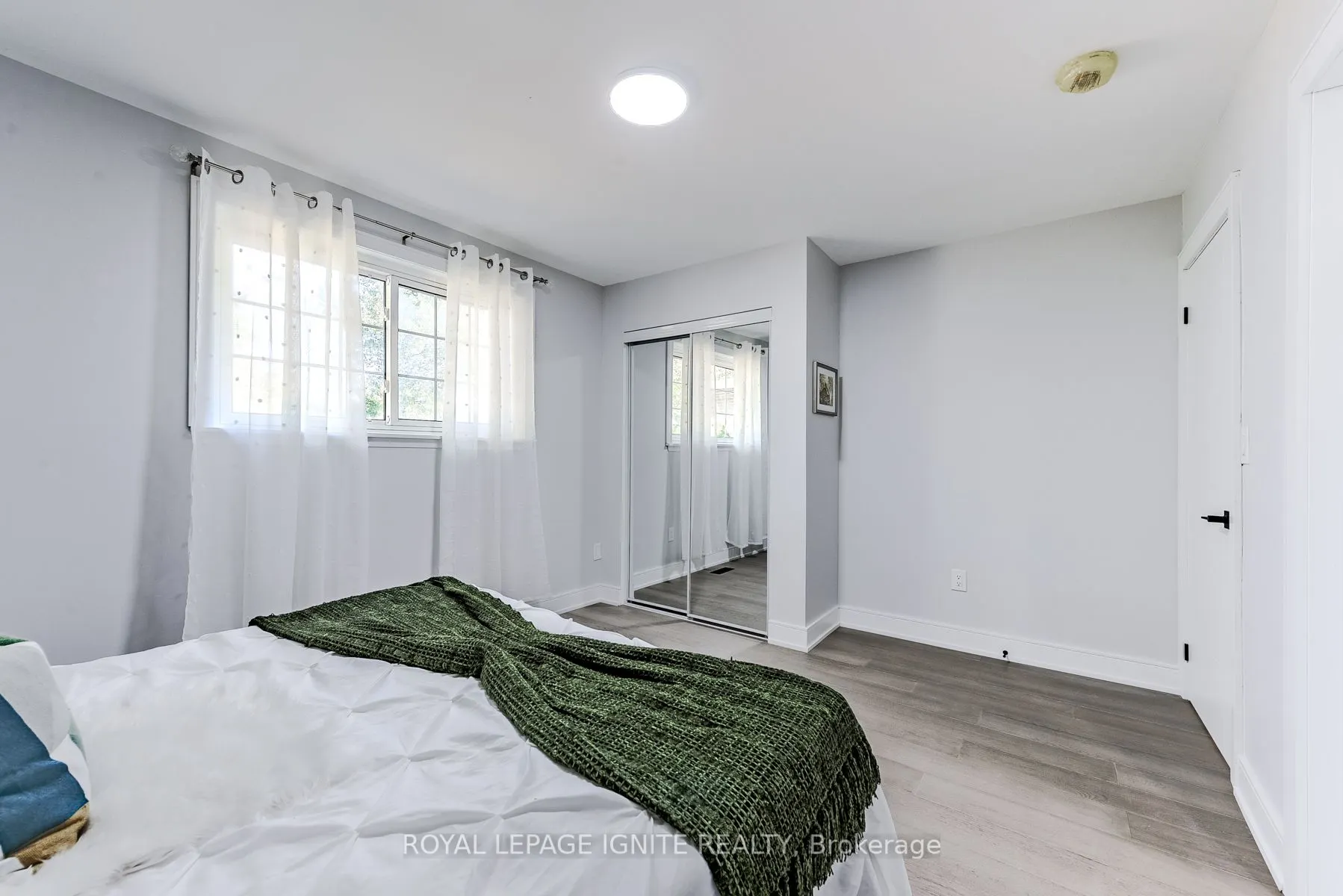 4 Drayton Crescent